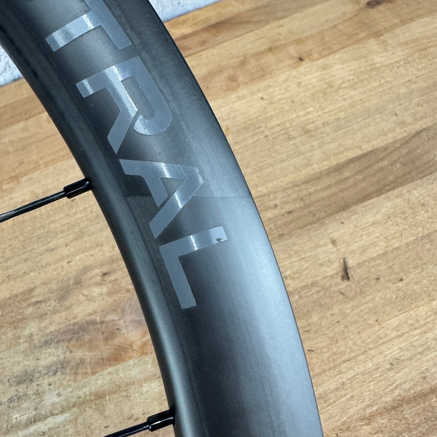 Mint! Astral Luna Approach Carbon Tubeless Disc Brake 700c Bike Wheelset 1615g