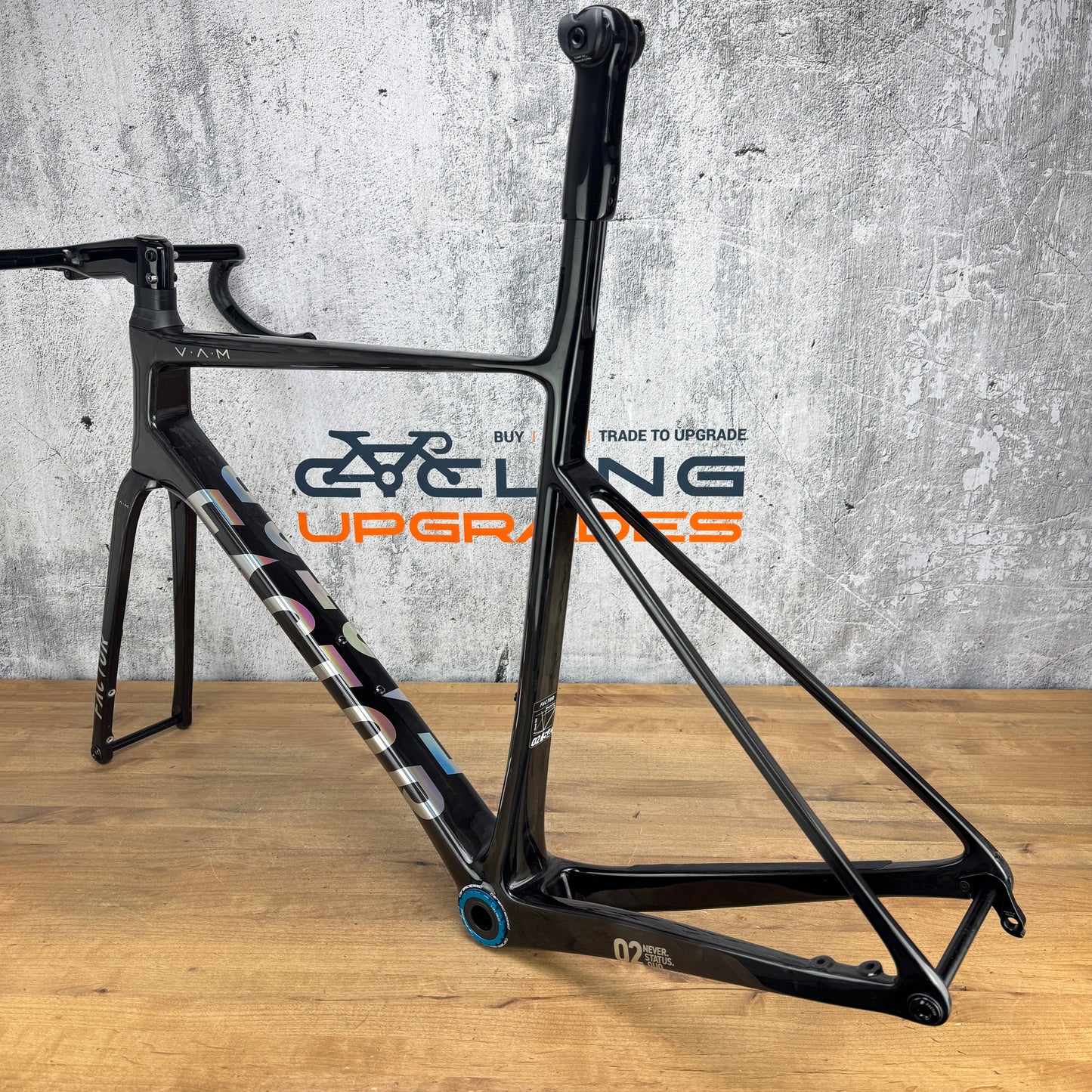 Mint! 2025 Factor O2 VAM 54cm Carbon Frameset 2062g Premium Package Chrome