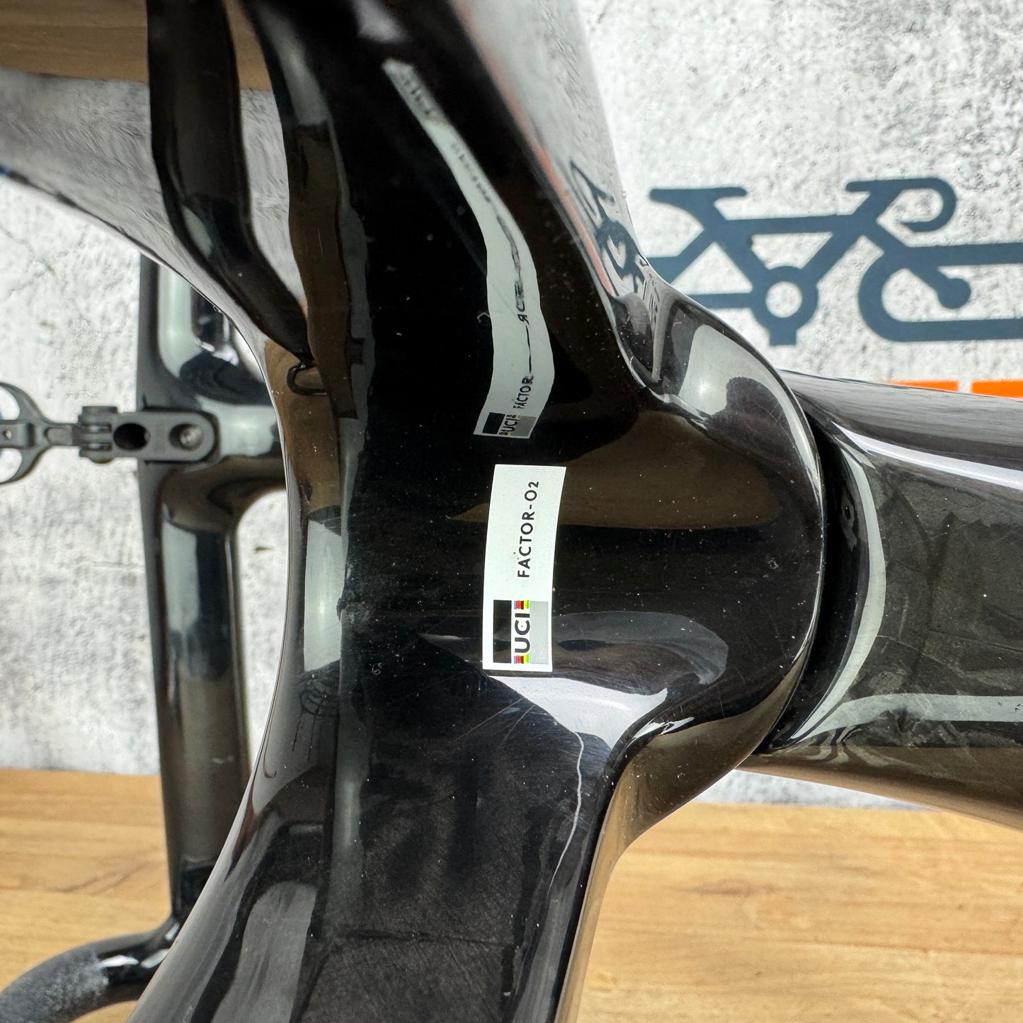 Mint! 2025 Factor O2 VAM 54cm Carbon Frameset 2062g Premium Package Chrome