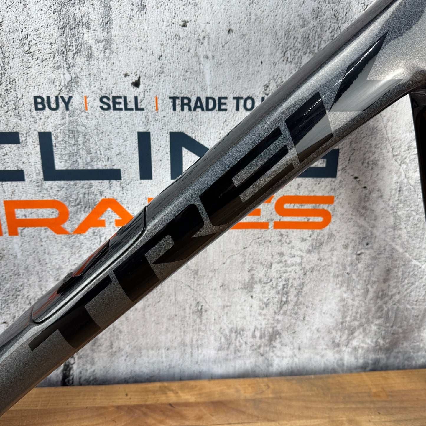 Low Mile! 2023 Trek Domane SL 7 Gen 3 52cm Carbon Disc Frameset 700c 2494g