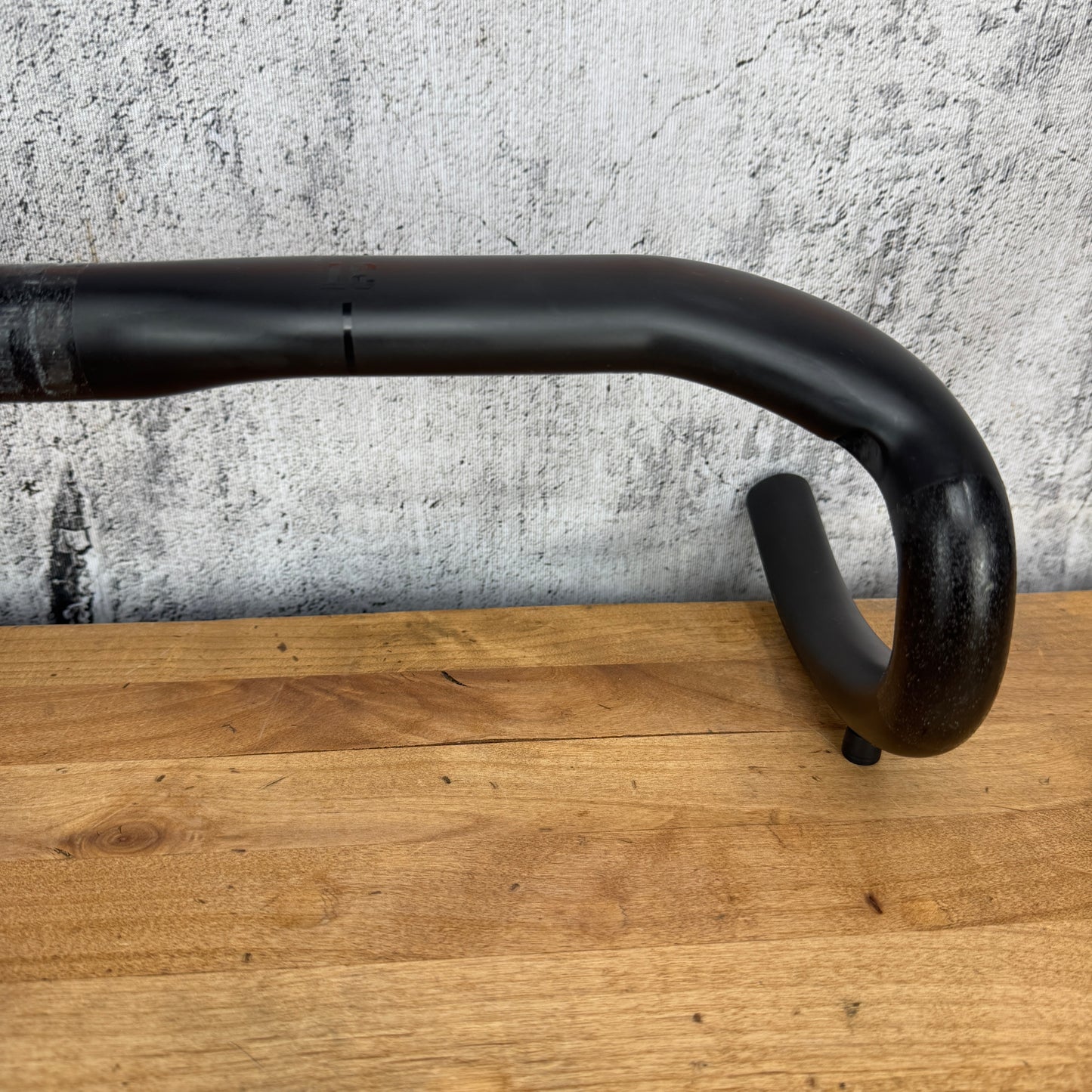 3T SuperErgo Team 42cm Carbon 31.8mm Bike Handlebar Internal Cable Compatible