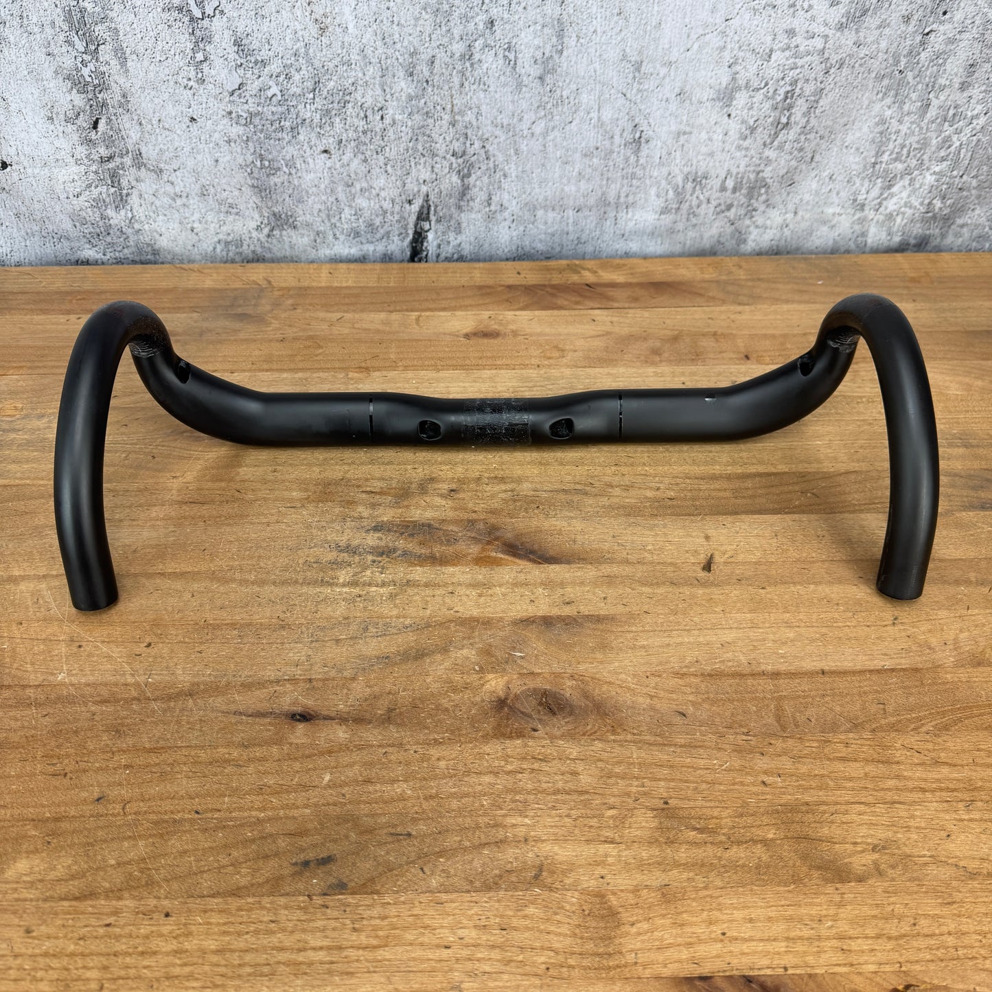 3T SuperErgo Team 42cm Carbon 31.8mm Bike Handlebar Internal Cable Compatible