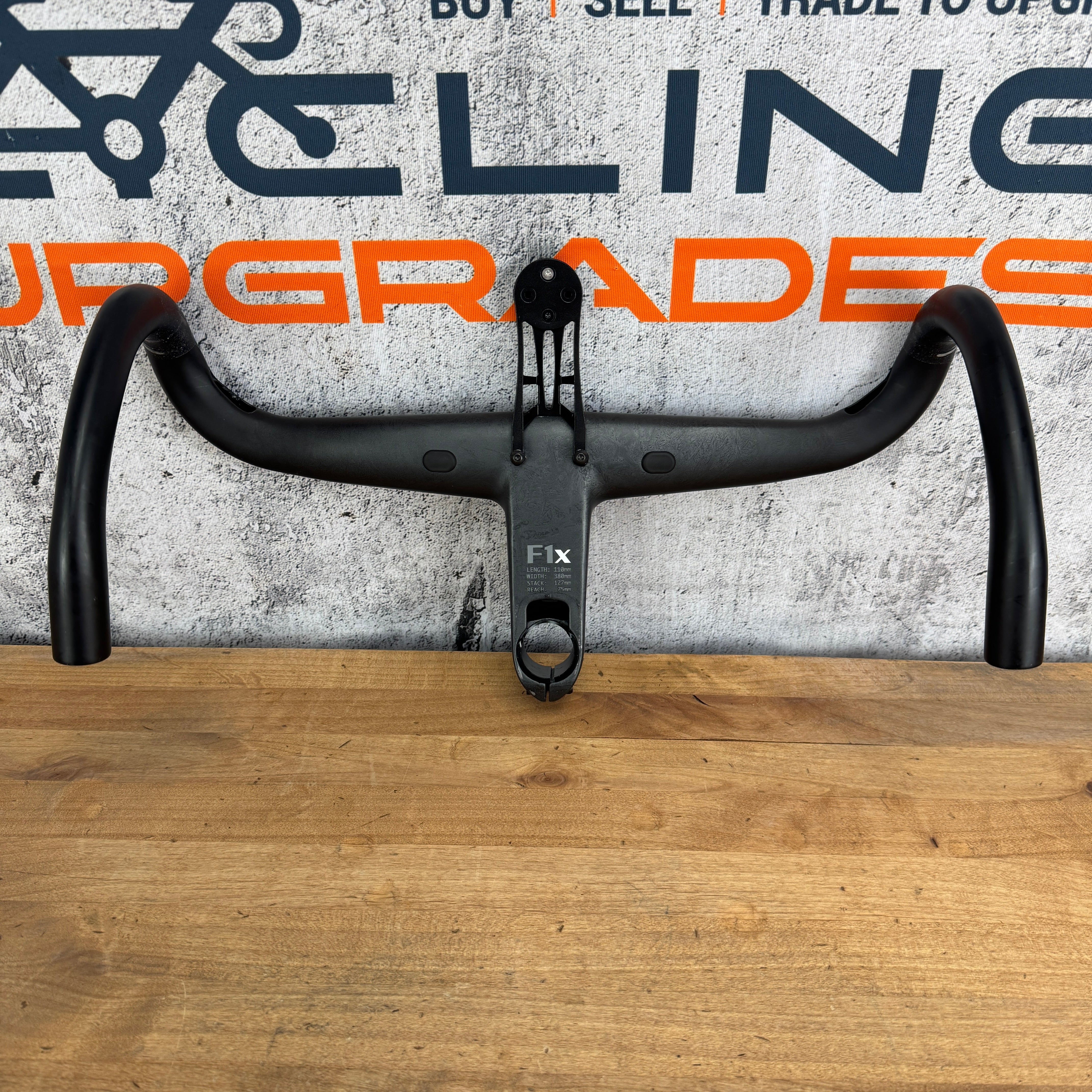 Farsports F1X 38cm x 110mm Carbon Integrated Handlebar + Computer