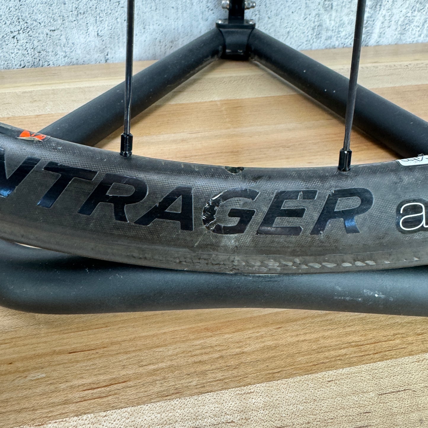 Bontrager Aeolus 3 Carbon Tubeless Wheelset 700c Rim Brake 1404g