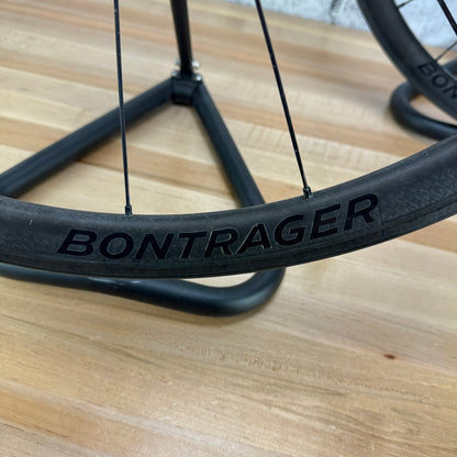 Bontrager Aeolus 3 Carbon Tubeless Wheelset 700c Rim Brake 1404g