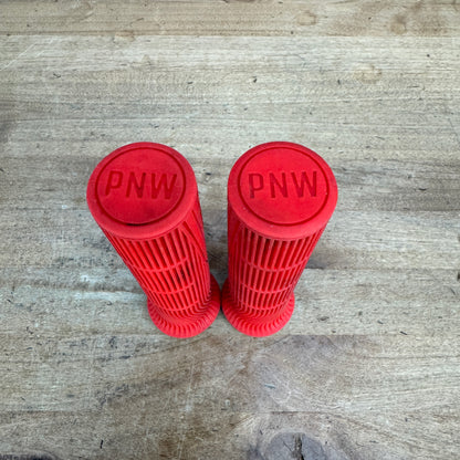 PNW Loam Red Lock-on MTB Flat Bar Handlebar Bike Grips 96g