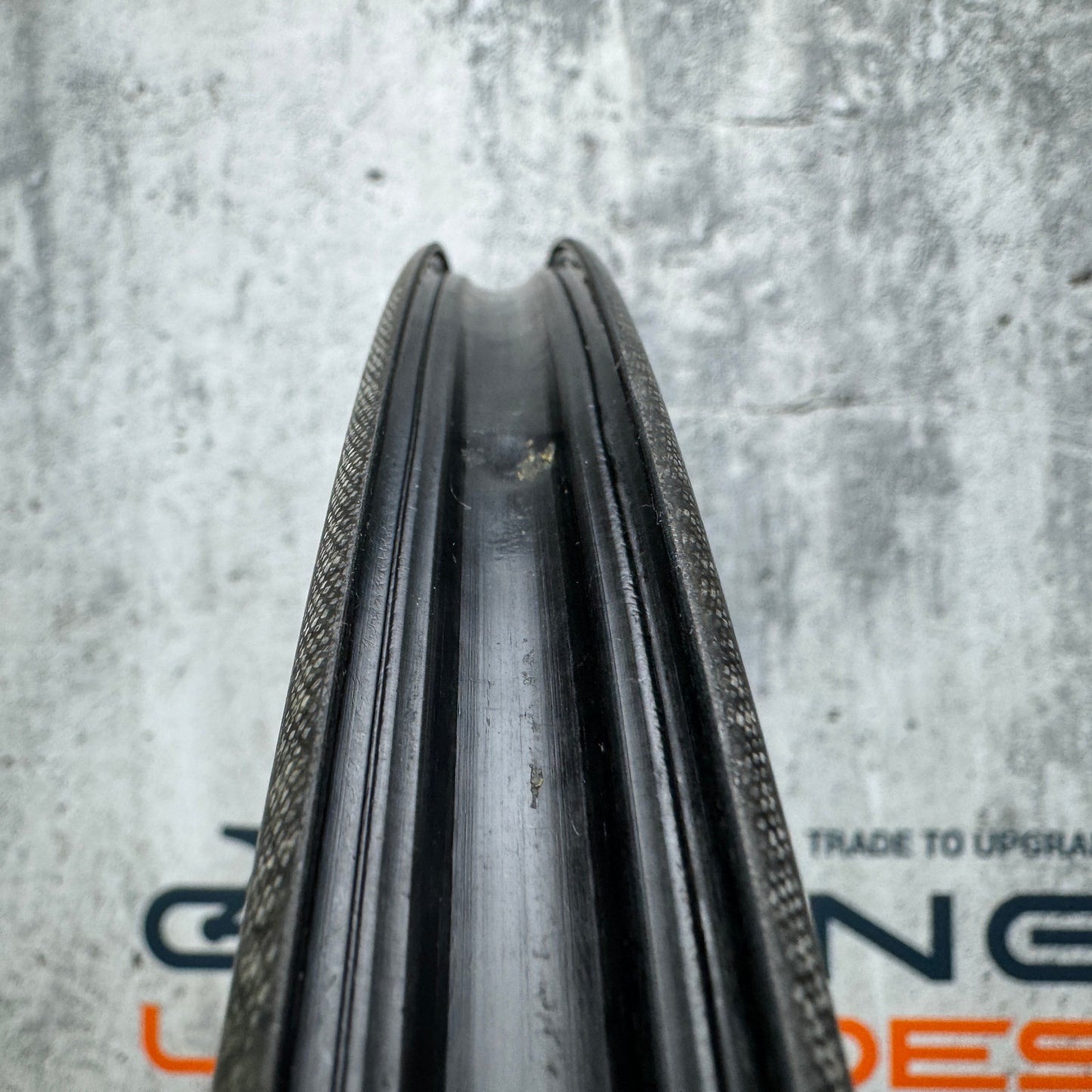 Bontrager Aeolus 3 Carbon Tubeless Wheelset 700c Rim Brake 1404g