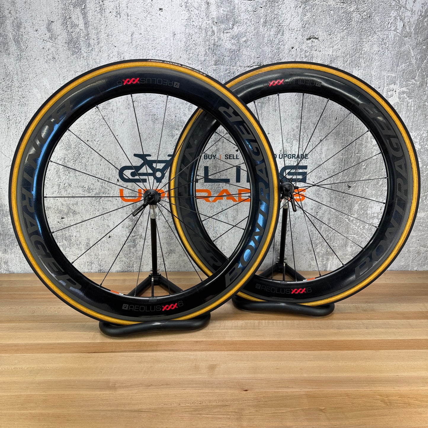 Bontrager Aeolus XXX 6 Carbon Tubular Wheelset 700c Rim Brake Vittoria Corsa