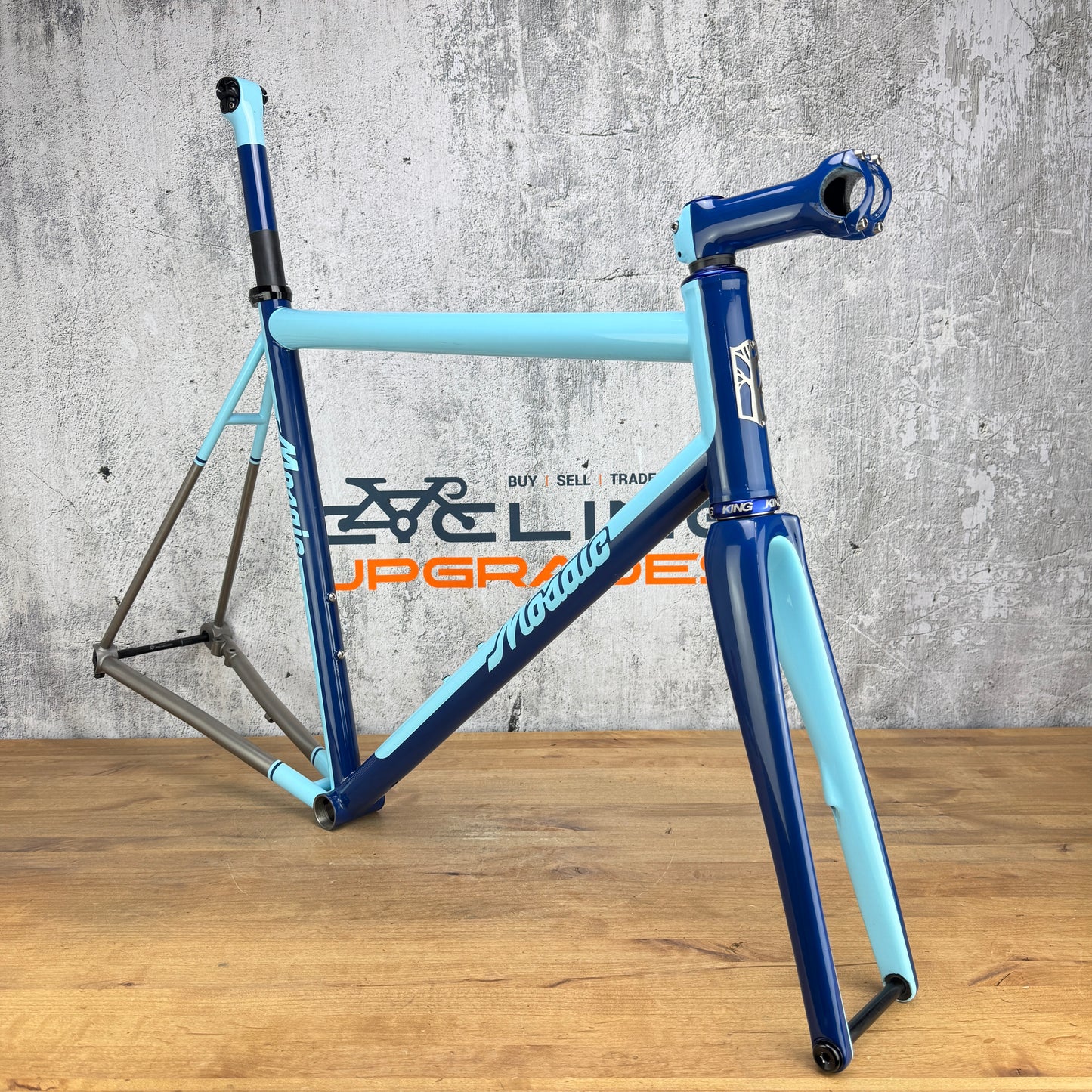 Mosaic RT-1D Disc 57.5cm Custom Enve Titanium Bike Frameset 700c 2464g