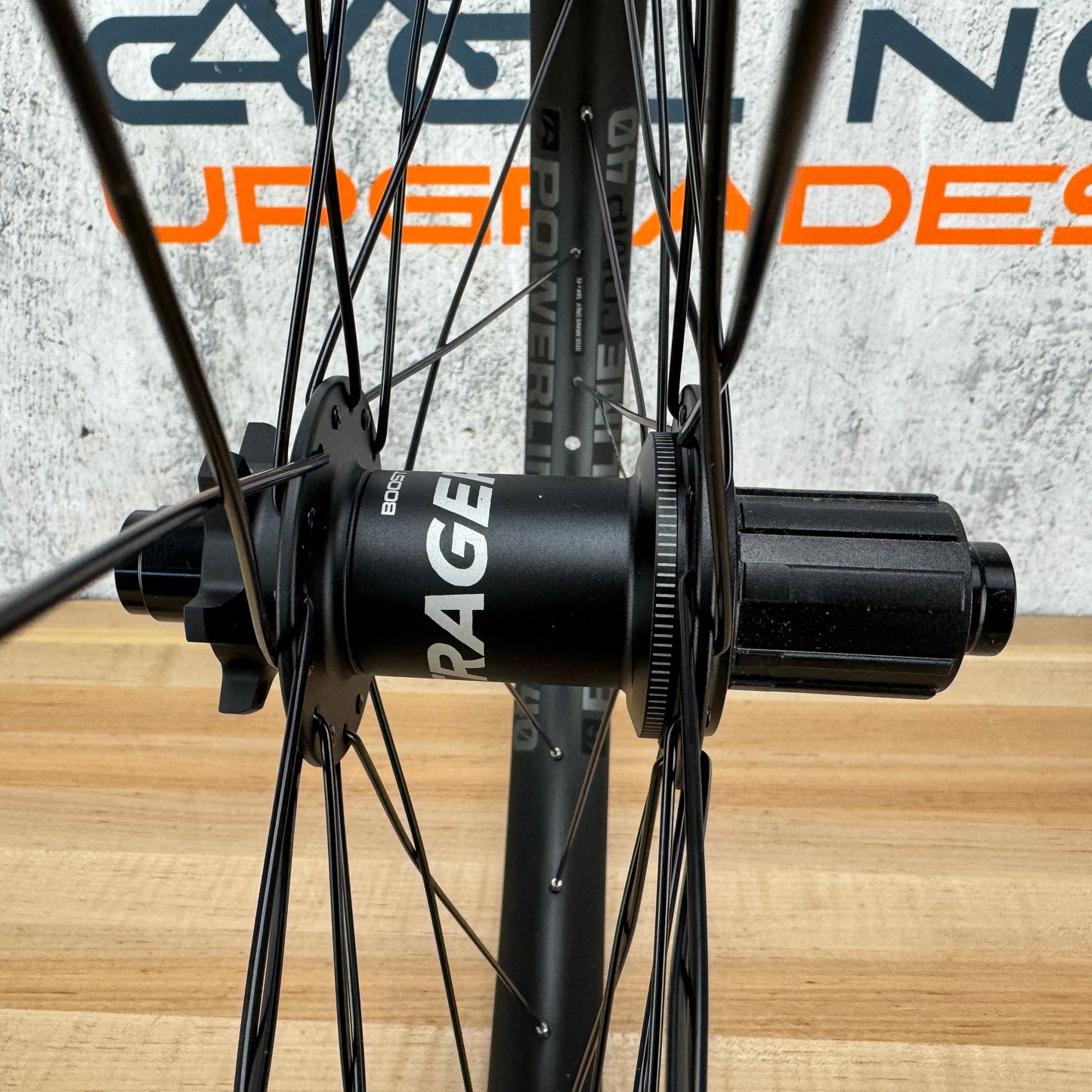 Bontrager Powerline Comp 40 Alloy Boost Tubeless Disc Wheelset 27.5" Plus 1162g