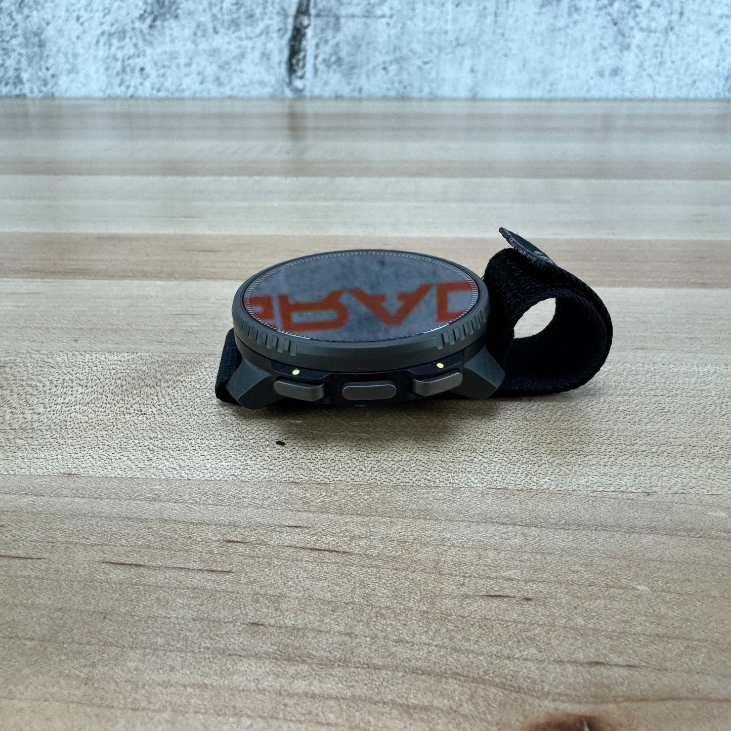 Light Use! Suunto Vertical Titanium Solar GPS Watch + S/M Strap