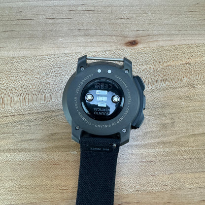 Light Use! Suunto Vertical Titanium Solar GPS Watch + S/M Strap
