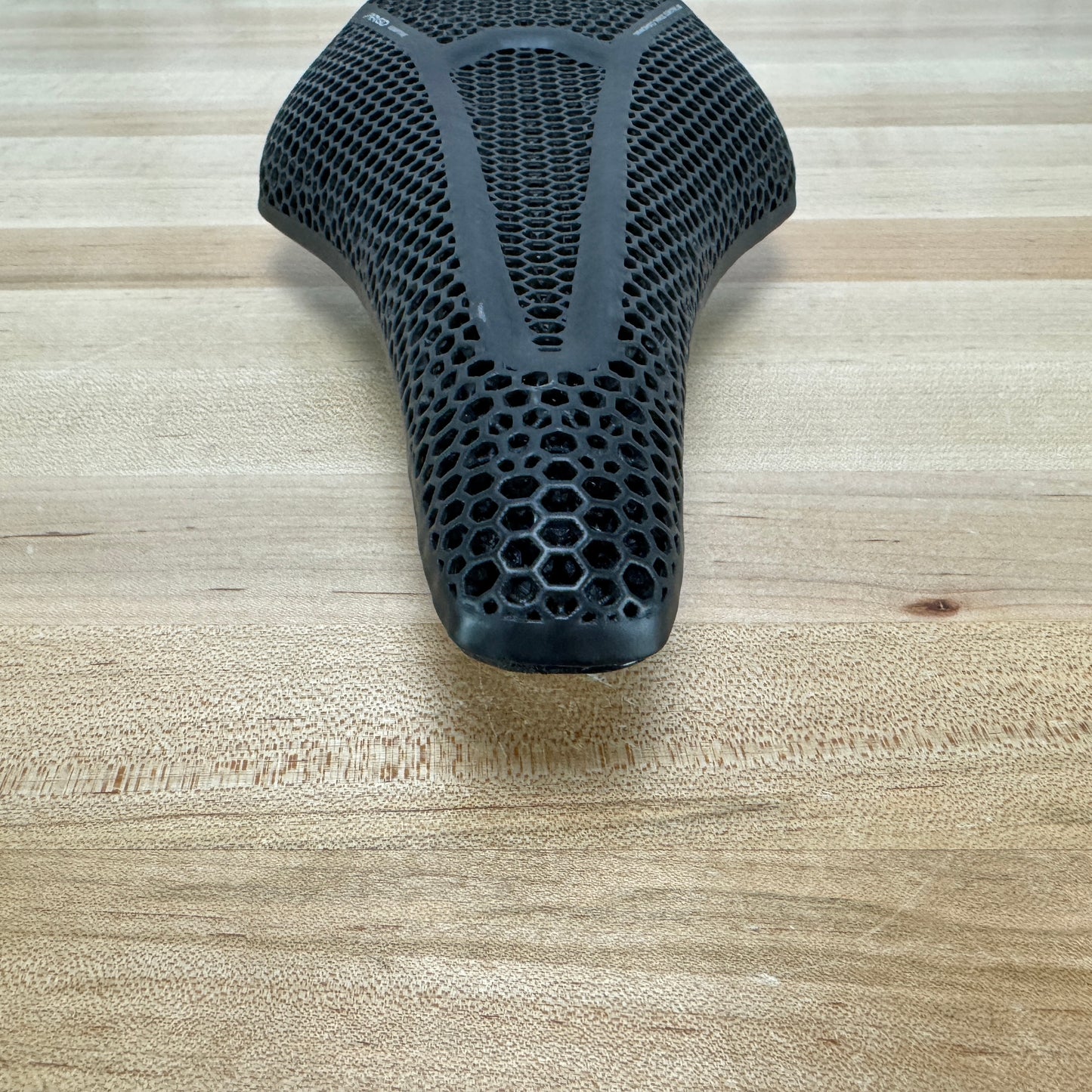 Ridden Once! Fizik Vento Argo R3 Adaptive 3D 7x7mm Kium Rails 140mm Bike Saddle