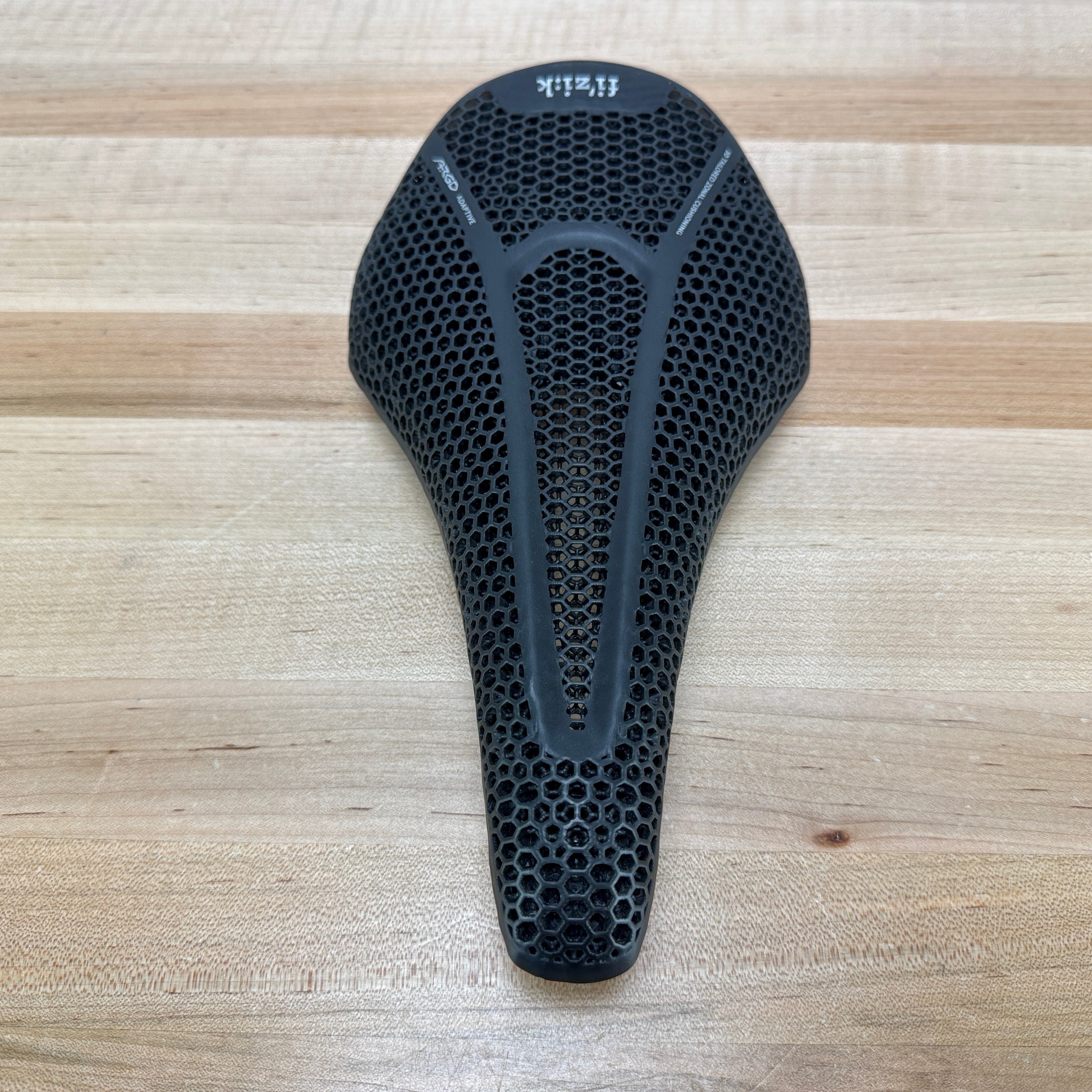 Ridden Once! Fizik Vento Argo R3 Adaptive 3D 7x7mm Kium Rails