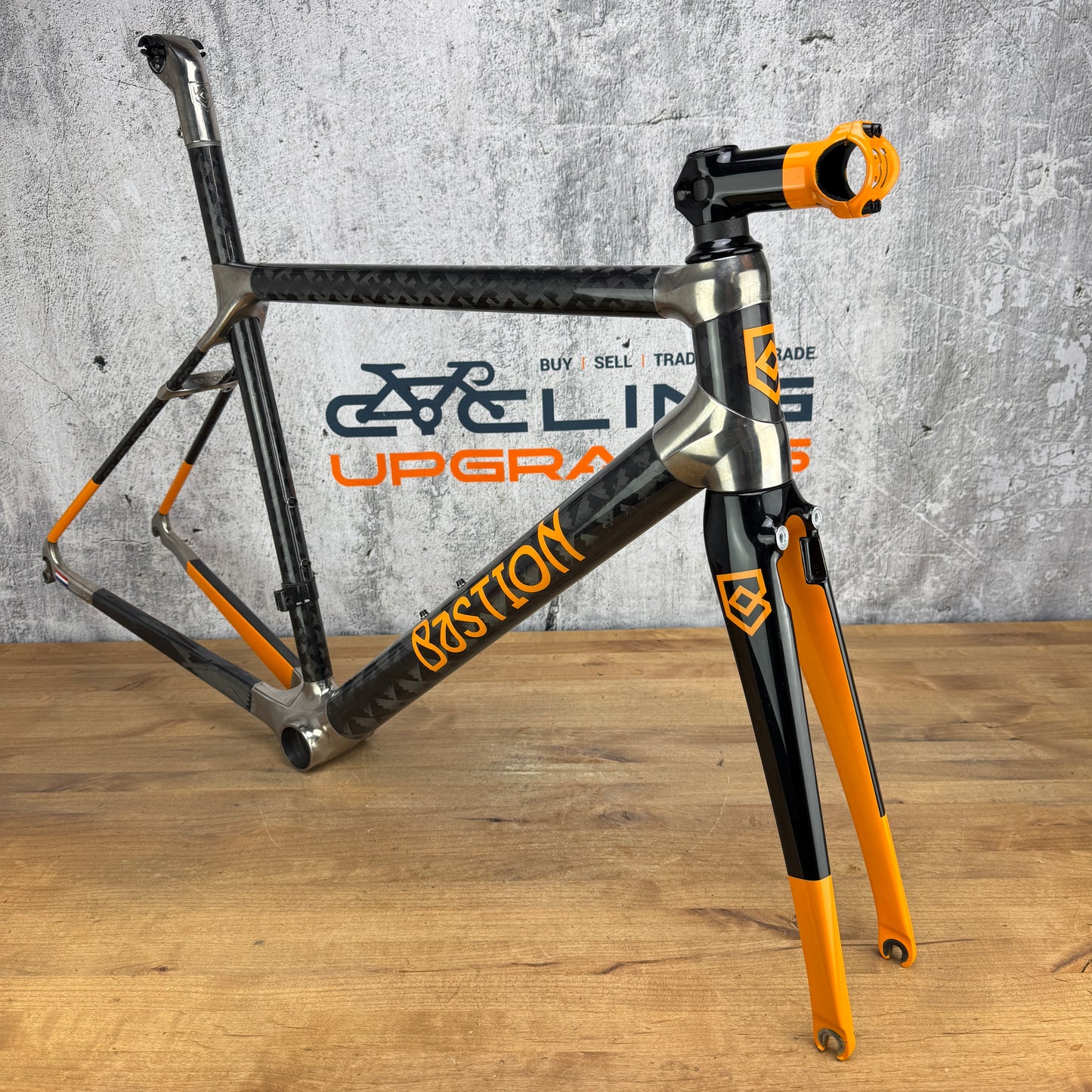 Mint! Bastion Road 54cm Rim Brake Carbon Titanium Frameset 700c 1864g