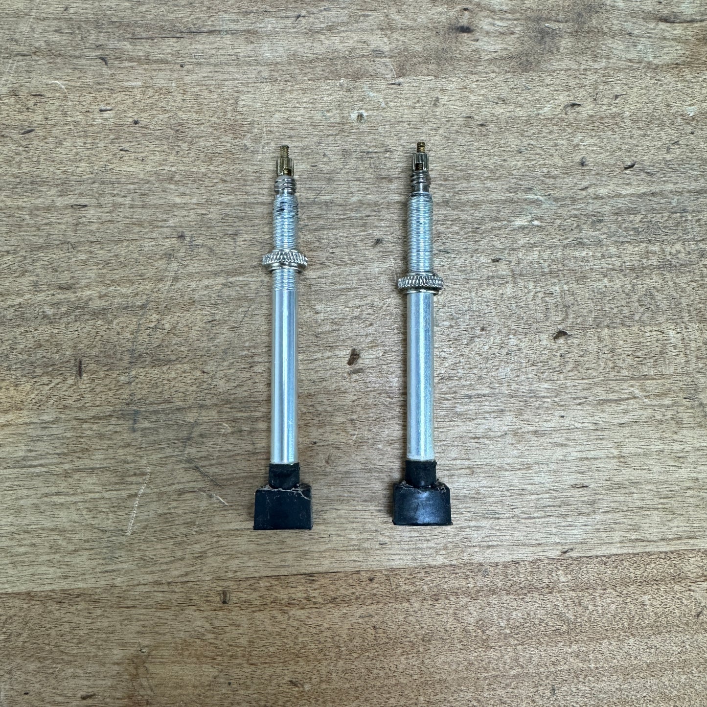 Low Mile! DT Swiss ARC 1100 Dicut Carbon Tubeless Wheelset 700c Rim Brake 1540g