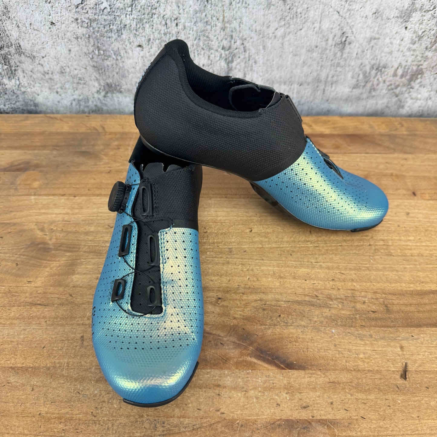 Fizik Tempo Decos Men's 40 EU Iridiscent Blue Carbon BOA 3-Bolt Cycling Shoes