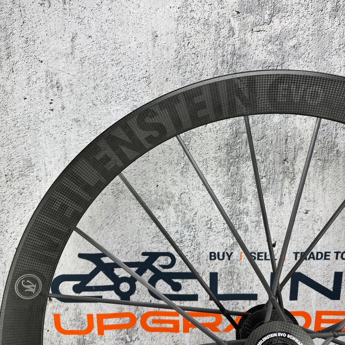 Lightweight Meilenstein EVO Schwarz Carbon Tubeless Disc Front Wheel 700c 666g