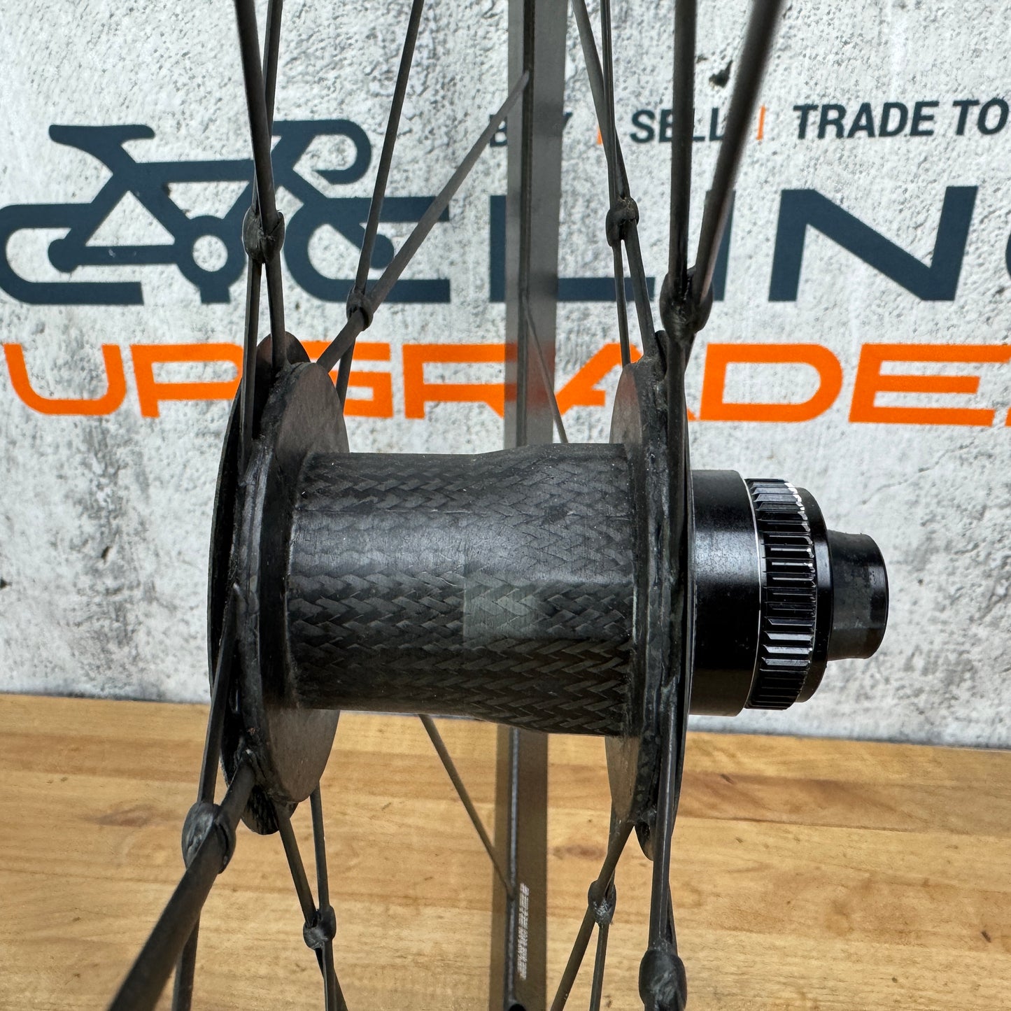 Lightweight Meilenstein EVO Schwarz Carbon Tubeless Disc Front Wheel 700c 666g