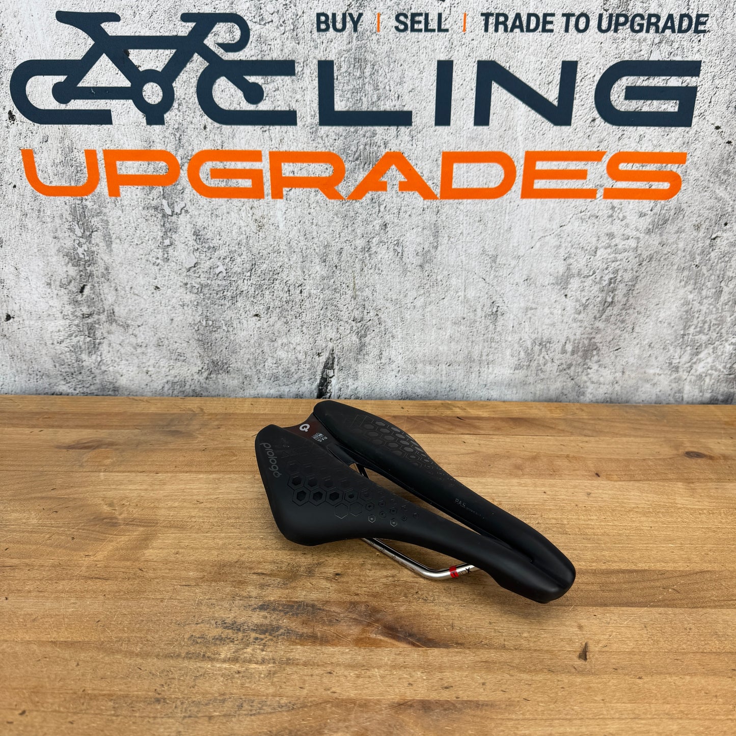 Low Mile! Prologo Dimension Tri 143mm 7x7mm Tirox Alloy Rails Bike Saddle 237g