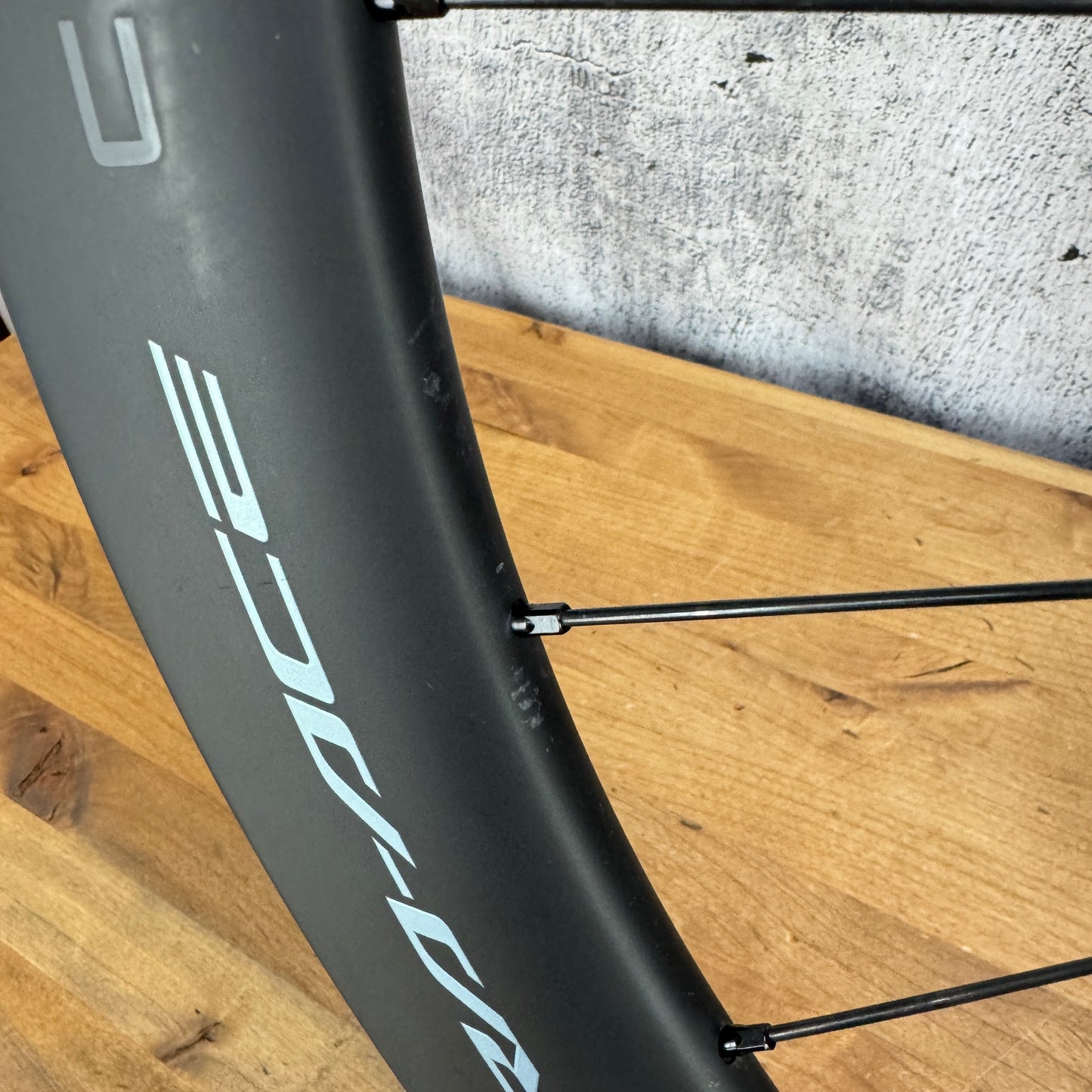 Low Mile! Shimano Dura-Ace C50 Carbon Tubeless Disc Wheelset 700c DT 240 Hubs