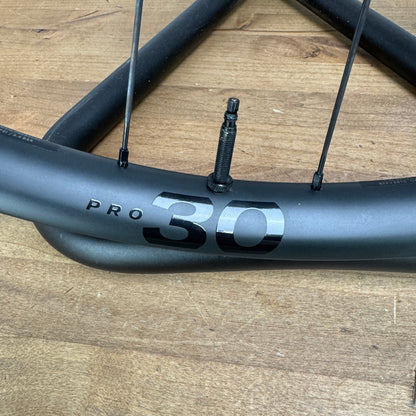 Low Mile! Bontrager Paradigm Pro 30 Carbon Tubeless Gravel Wheelset 700c 1411g