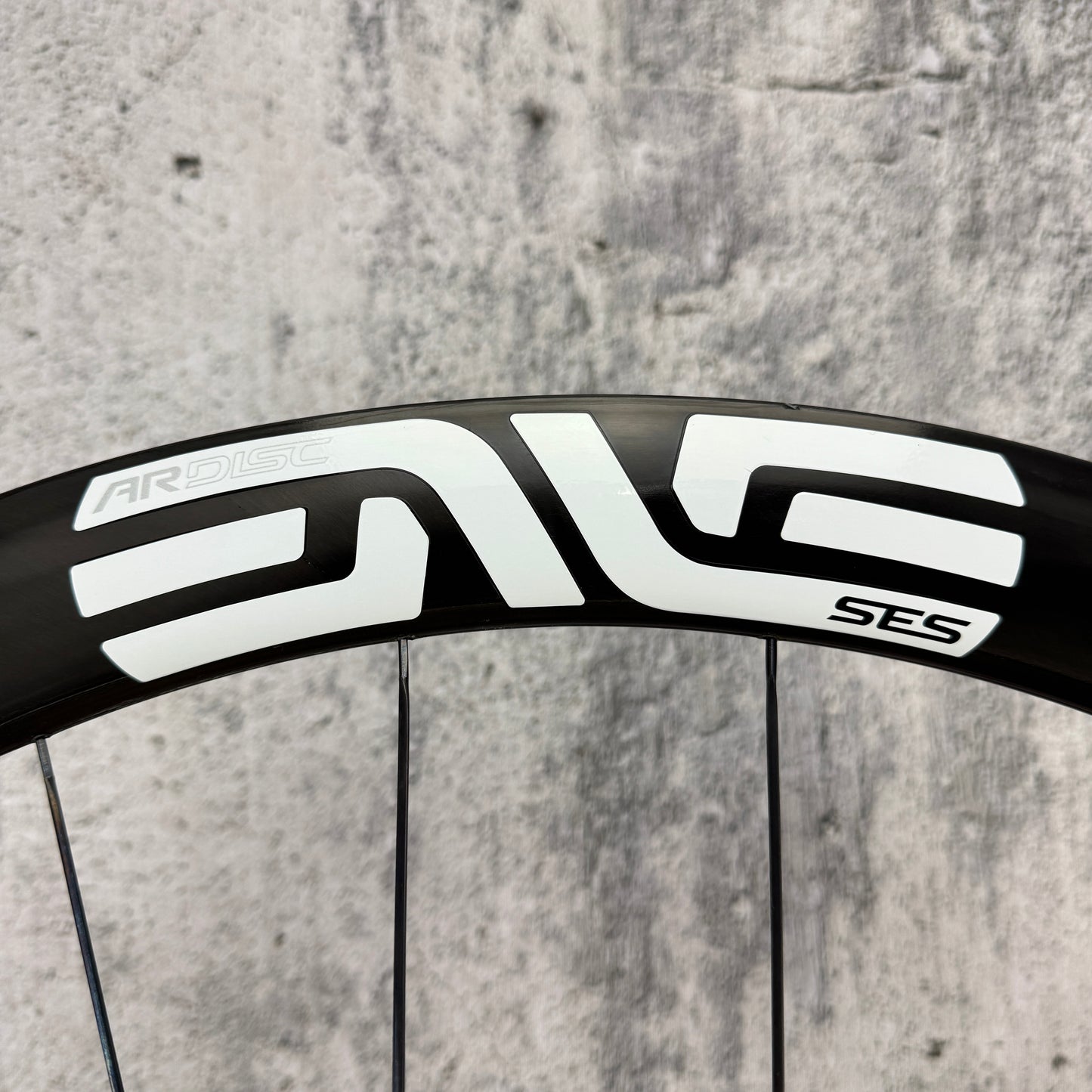 Enve SES 3.4 AR Carbon Hookless Tubeless Disc Brake Wheelset 1441g Center Lock