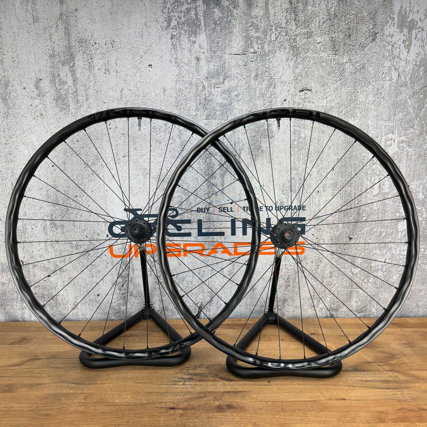Low Mile! Nobl TR37 DT 240 29" 29er Boost MTB 30i Carbon Wheelset 1765g XD