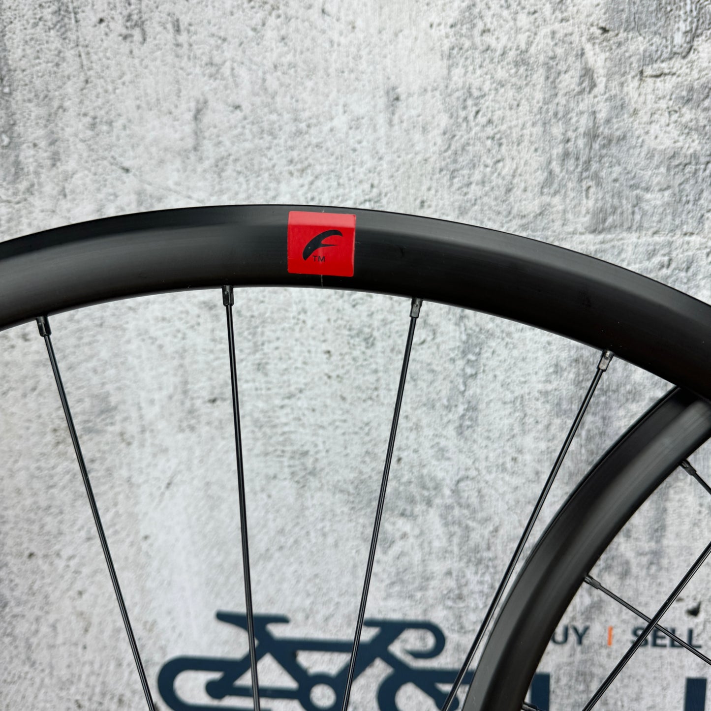 New Takeoff! Fulcrum Rapid Red 900 Alloy Tubeless Disc Wheelset 700c 2038g