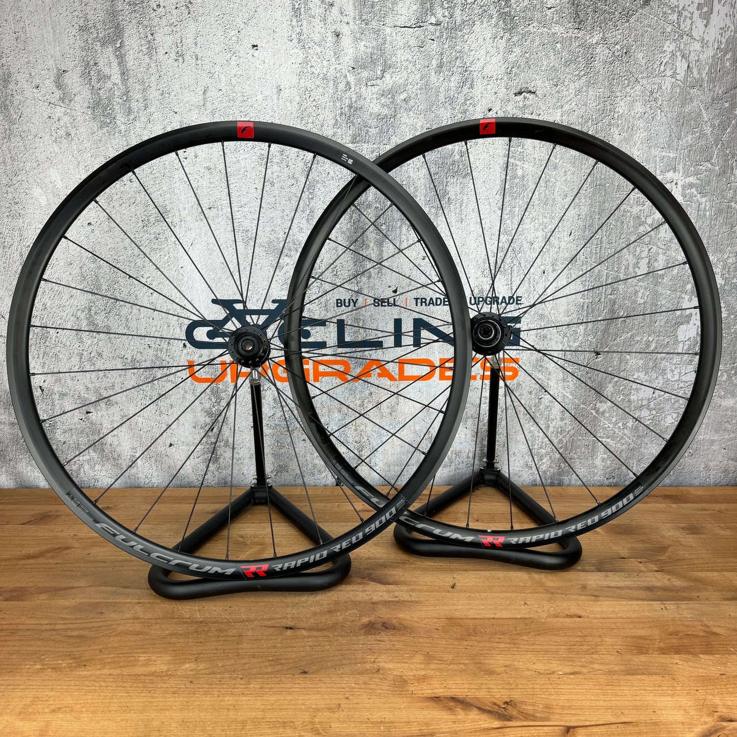 New Takeoff! Fulcrum Rapid Red 900 Alloy Tubeless Disc Wheelset 700c 2038g