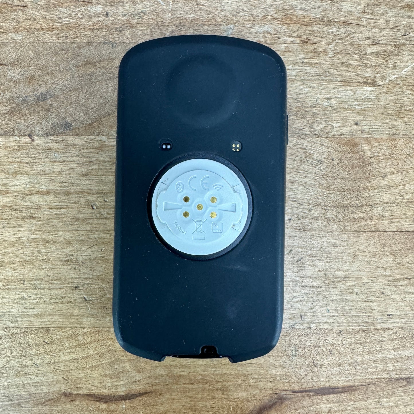 Low Mile! Garmin Edge 1030 GPS Bike Computer w/ Mounts and Case 145g