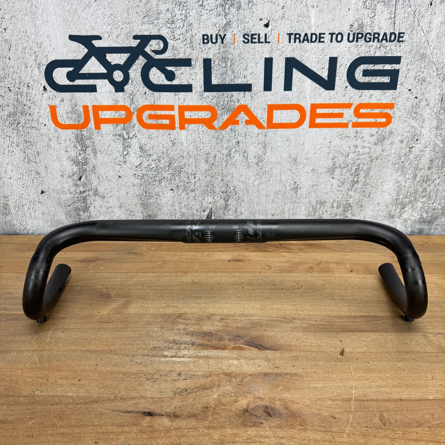 Easton EC70 AX Carbon 44/51cm Flared 31.8mm Carbon Bike Handlebar 225g