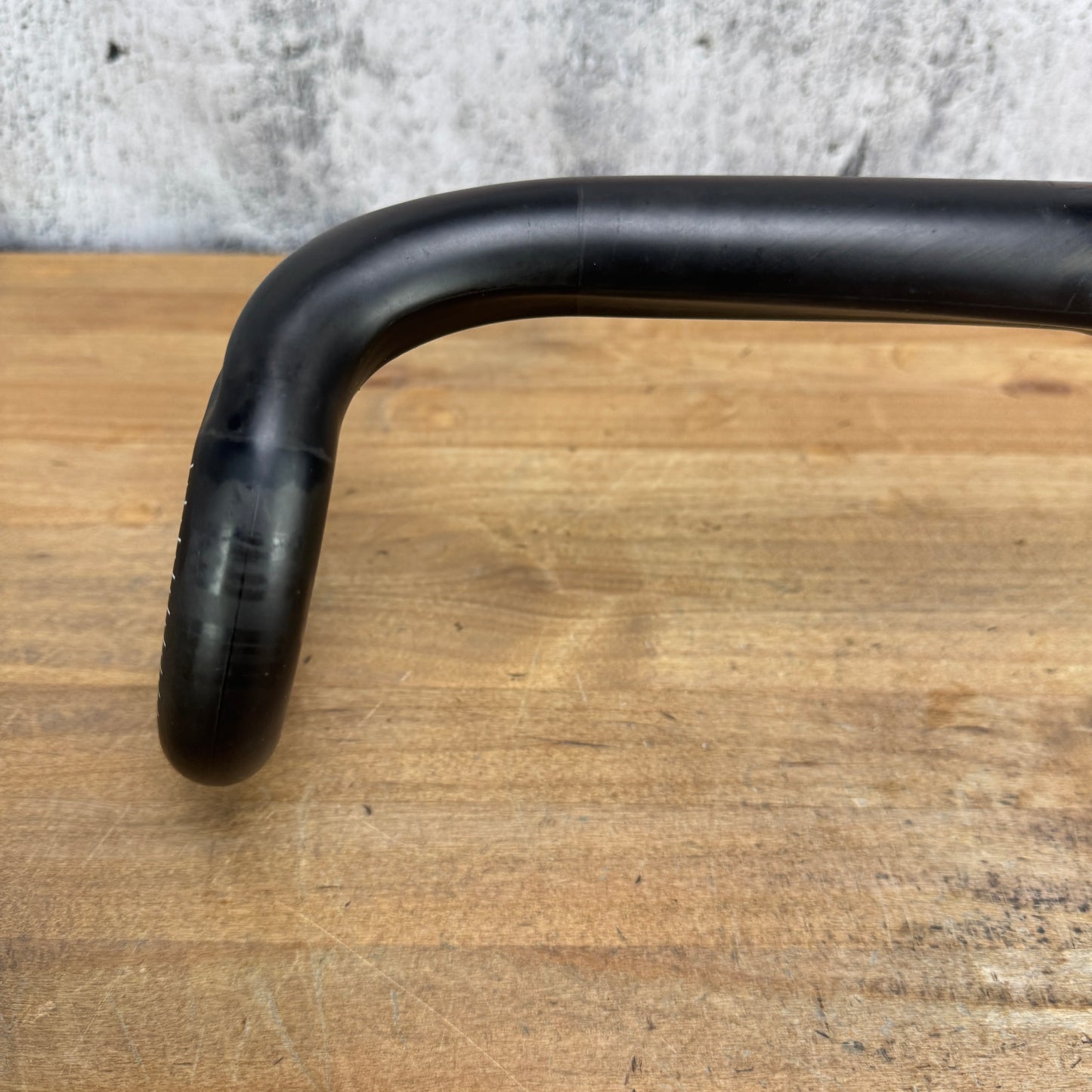 Easton EC70 AX Carbon 44/51cm Flared 31.8mm Carbon Bike Handlebar 225g