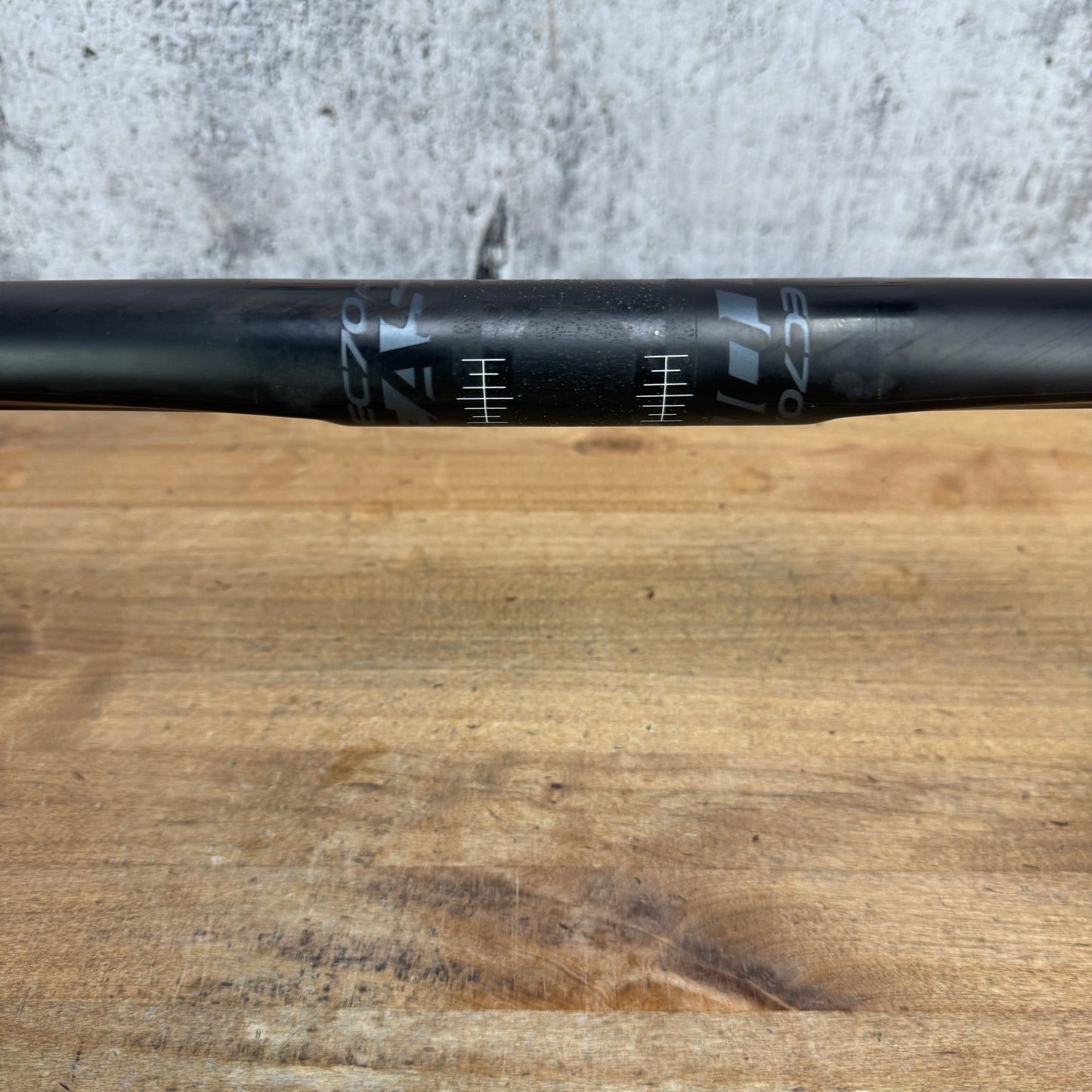 Easton EC70 AX Carbon 44/51cm Flared 31.8mm Carbon Bike Handlebar 225g