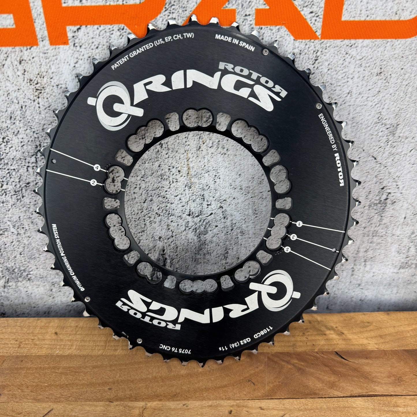 Rotor Q-Rings Oval 52t 110BCD 11-Speed Bike Outer Chainring 140g
