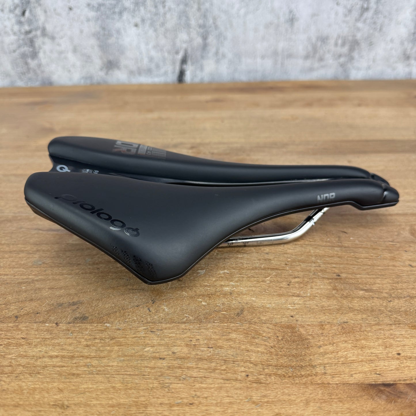 Low Mile! Prologo Dimension NDR PAS 143mm 7x7mm TiROX Rails Bike Saddle 230g