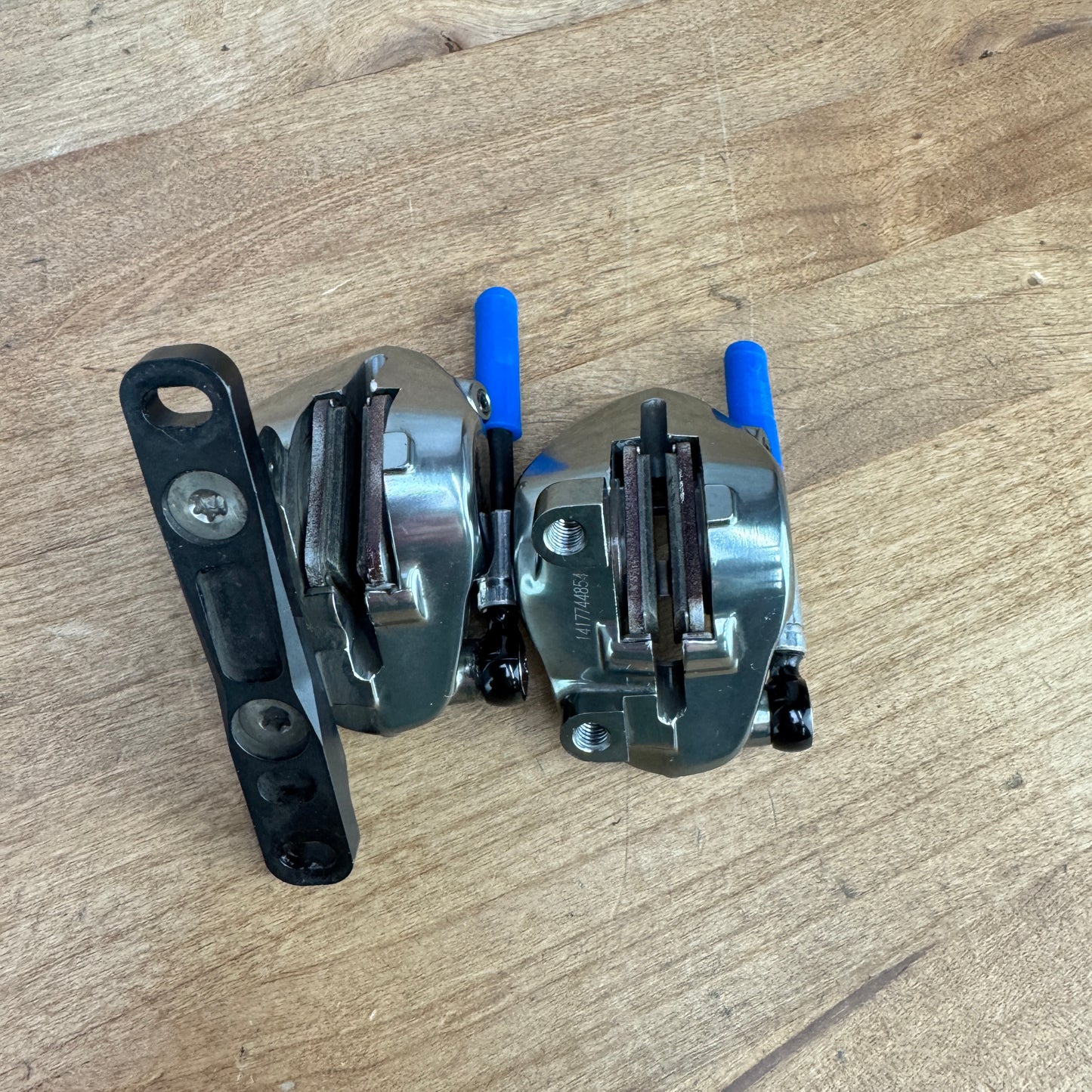 SRAM Red AXS Flat-Mount Monoblock Hydraulic Disc Brake Bike Calipers Set 215g