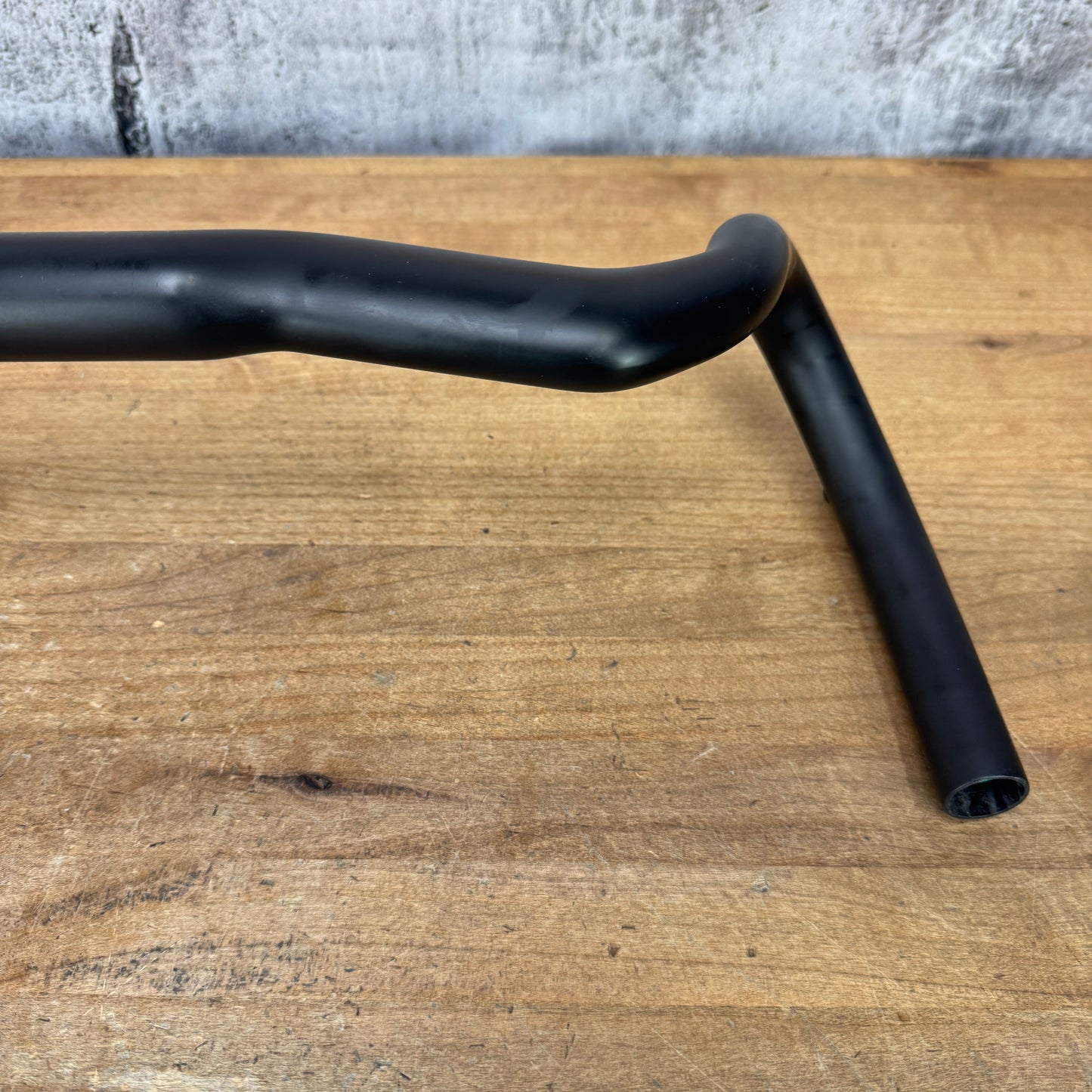 Low Mile! Bontrager GR Checkout Carbon 31.8mm 46/58cm Gravel Bike Handlebar 293g