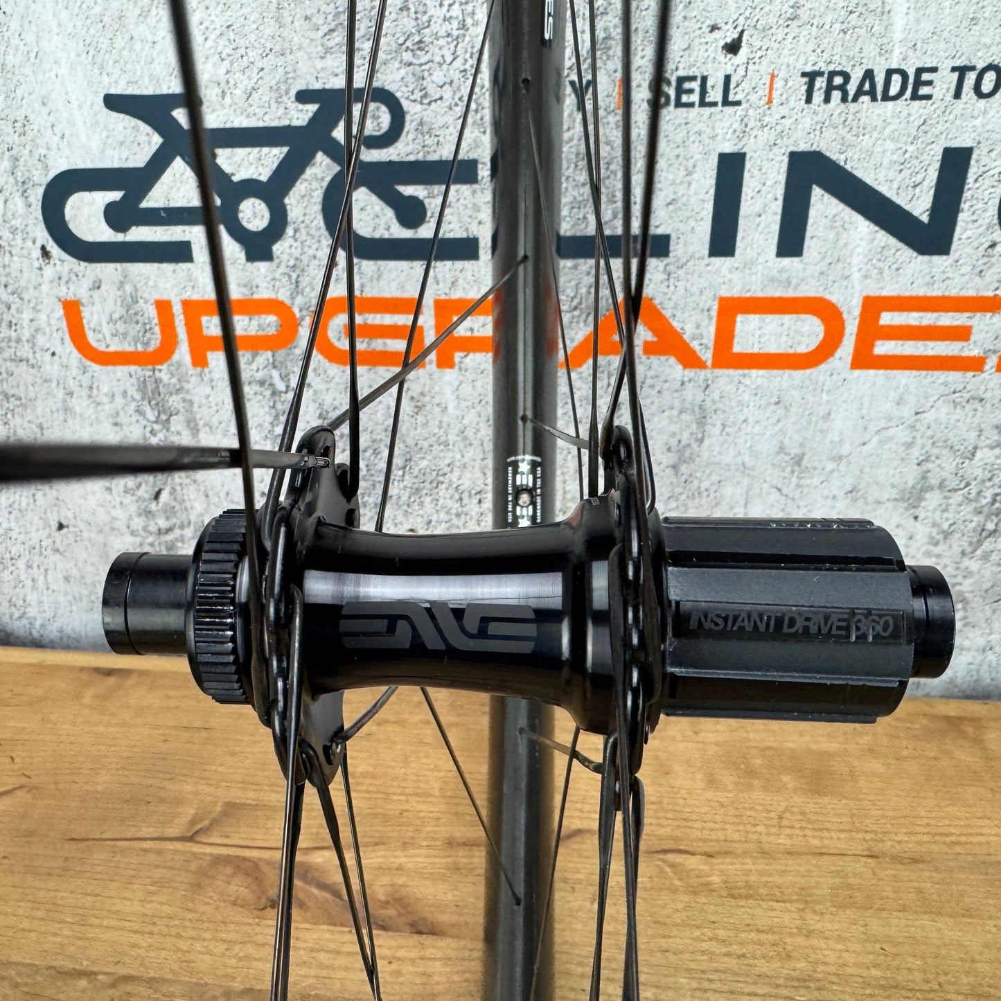 Low Mile! Enve SES 3.4 AR Carbon Tubeless Hookless Disc Wheelset 700c 1472g