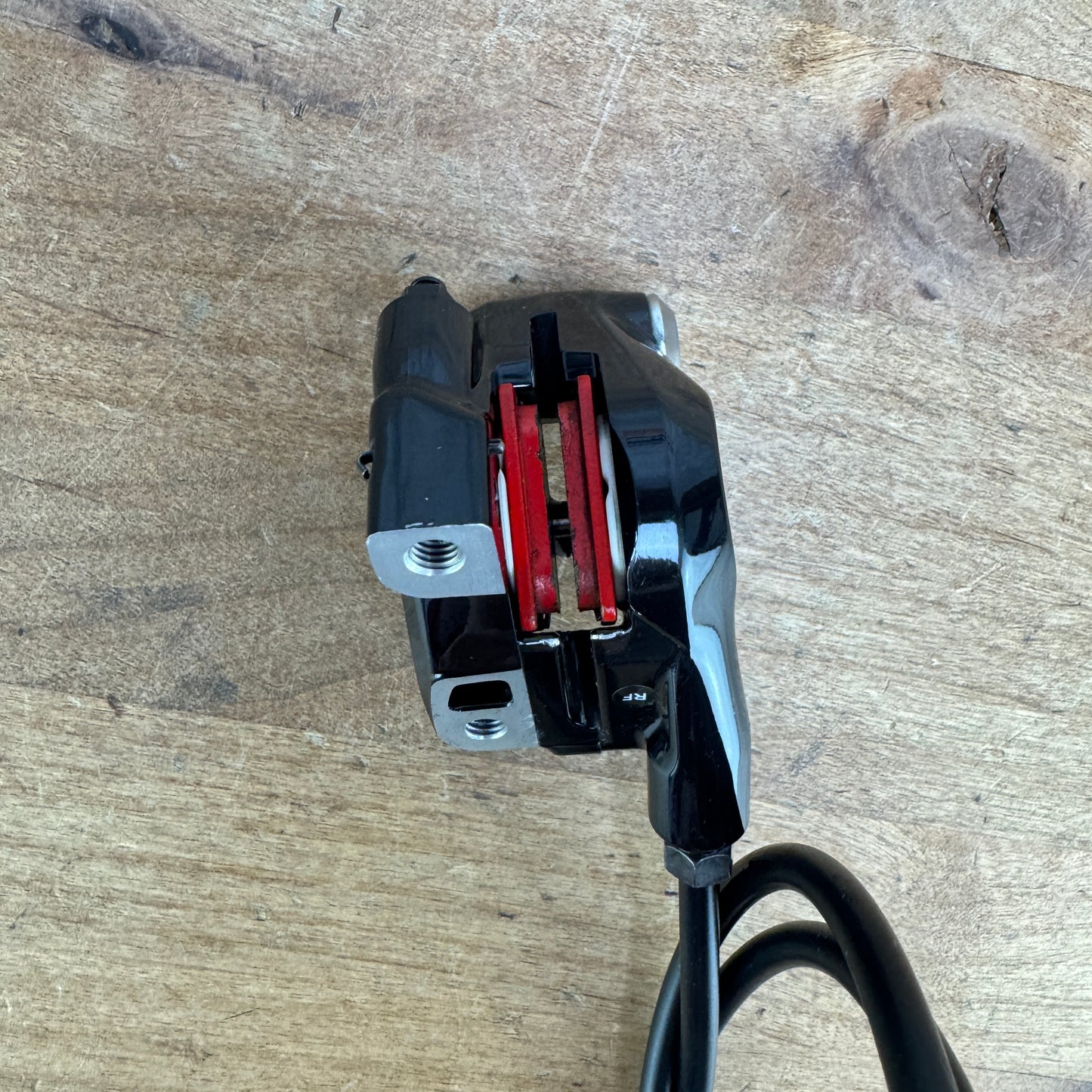 Light Wear Shimano 105 ST-R7020 11-Speed Disc Mechanical Shifters w/ Calipers