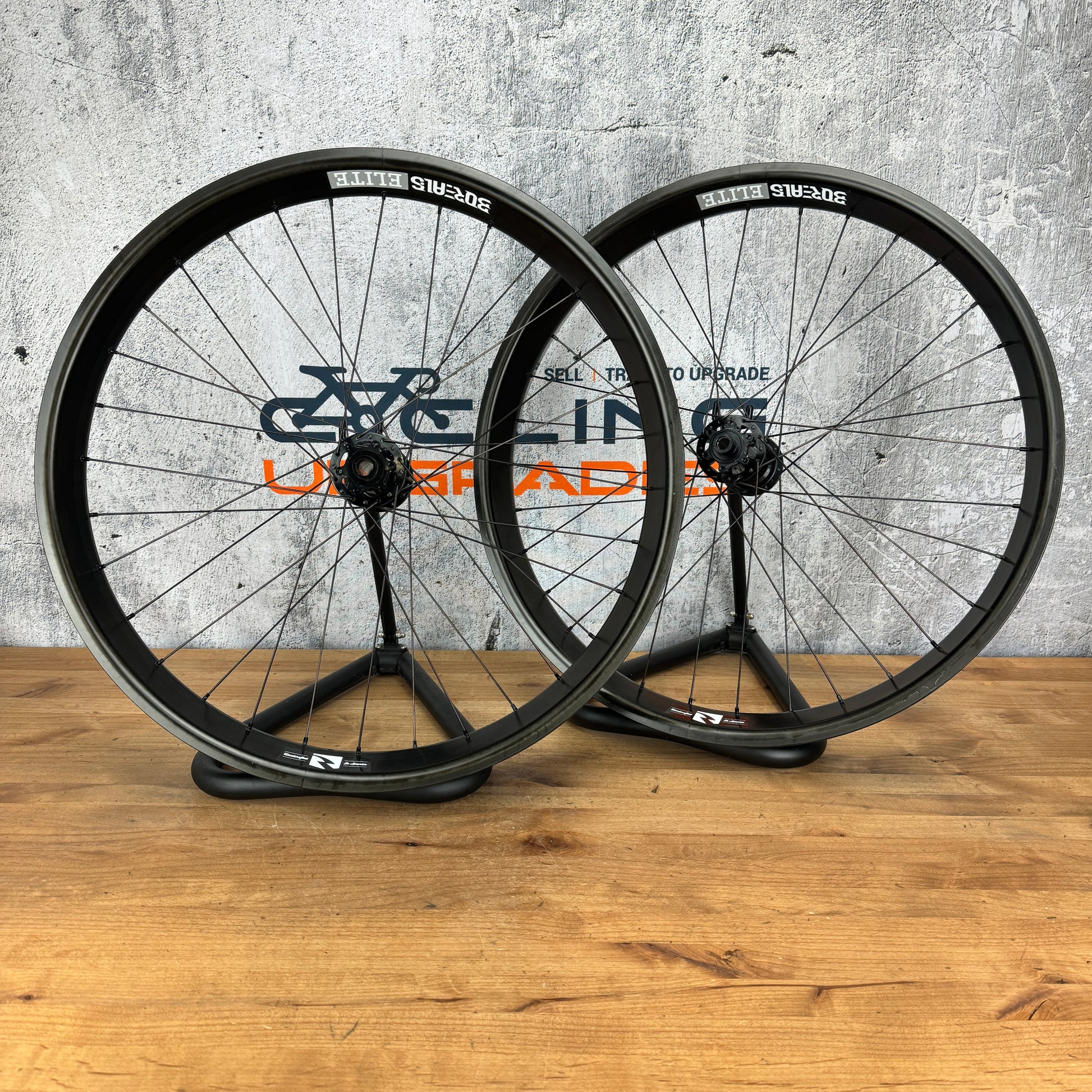 Reynolds Borealis Elite Carbon Tubeless 80mm Wide Fat Bike 26