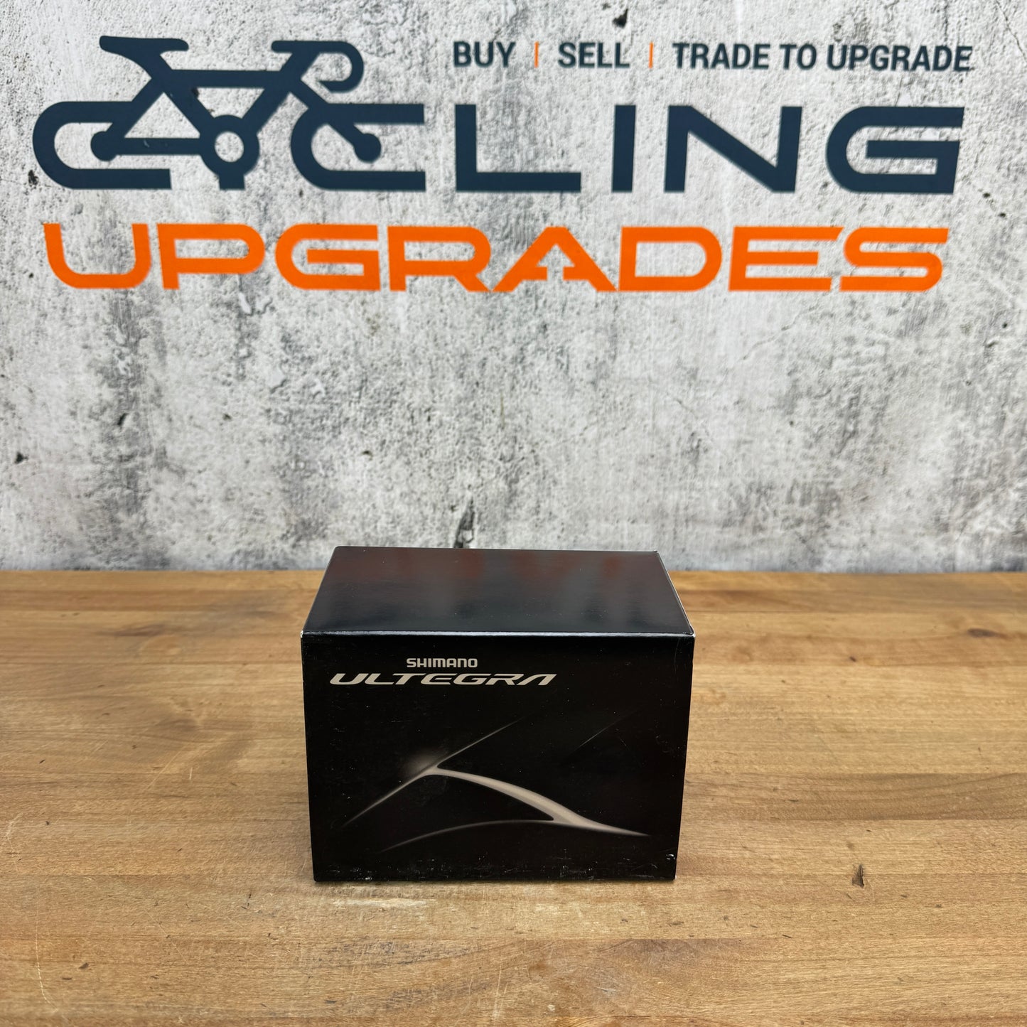 New! Shimano Ultegra FD-R8000 11-Speed Mechanical Front Derailleur 106g MSRP $65