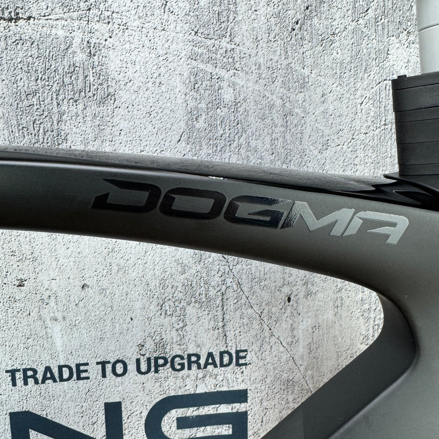 Low Mile! 2023 Pinarello Dogma F Onyx BoB 55cm Carbon Disc Frameset 700c 1825g