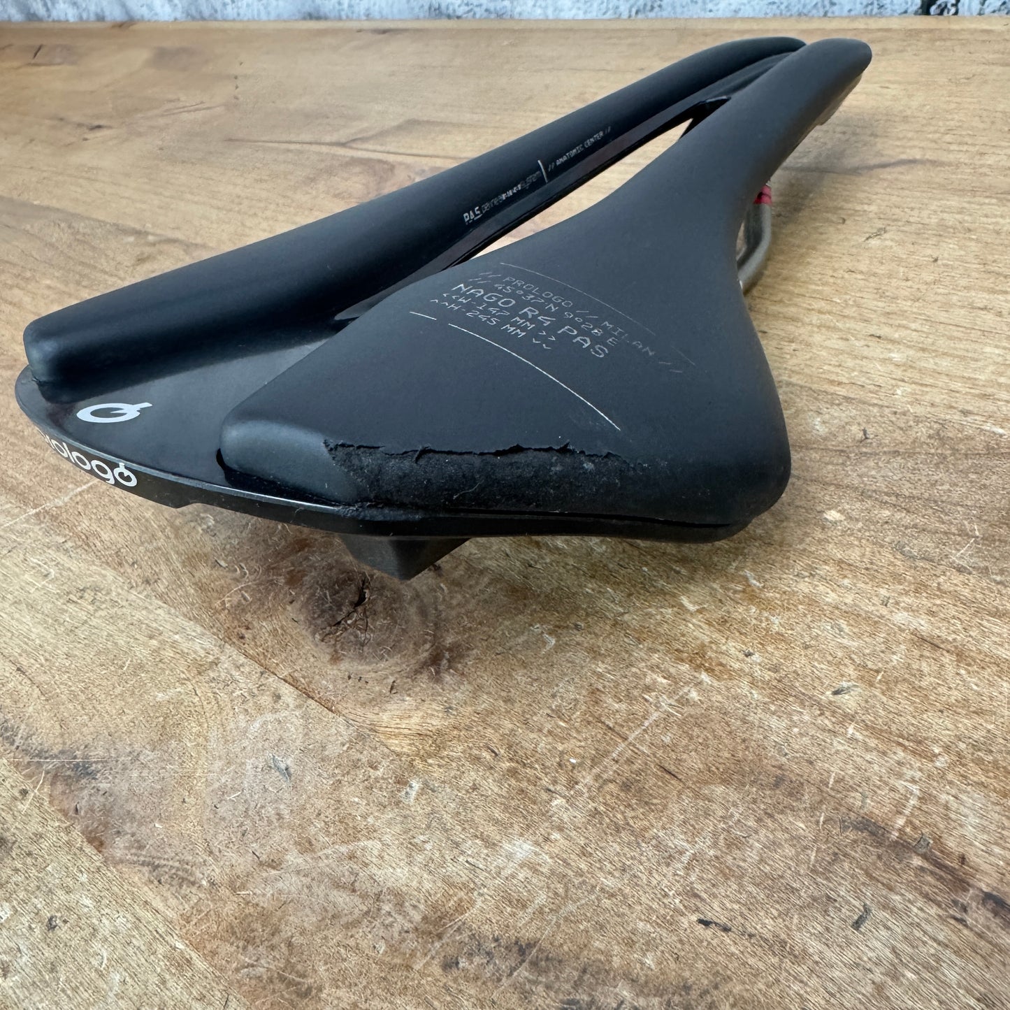 Prologo Nago R4 PAS 147mm 7x7mm Tirox Titanium Rails Bike Saddle 207g