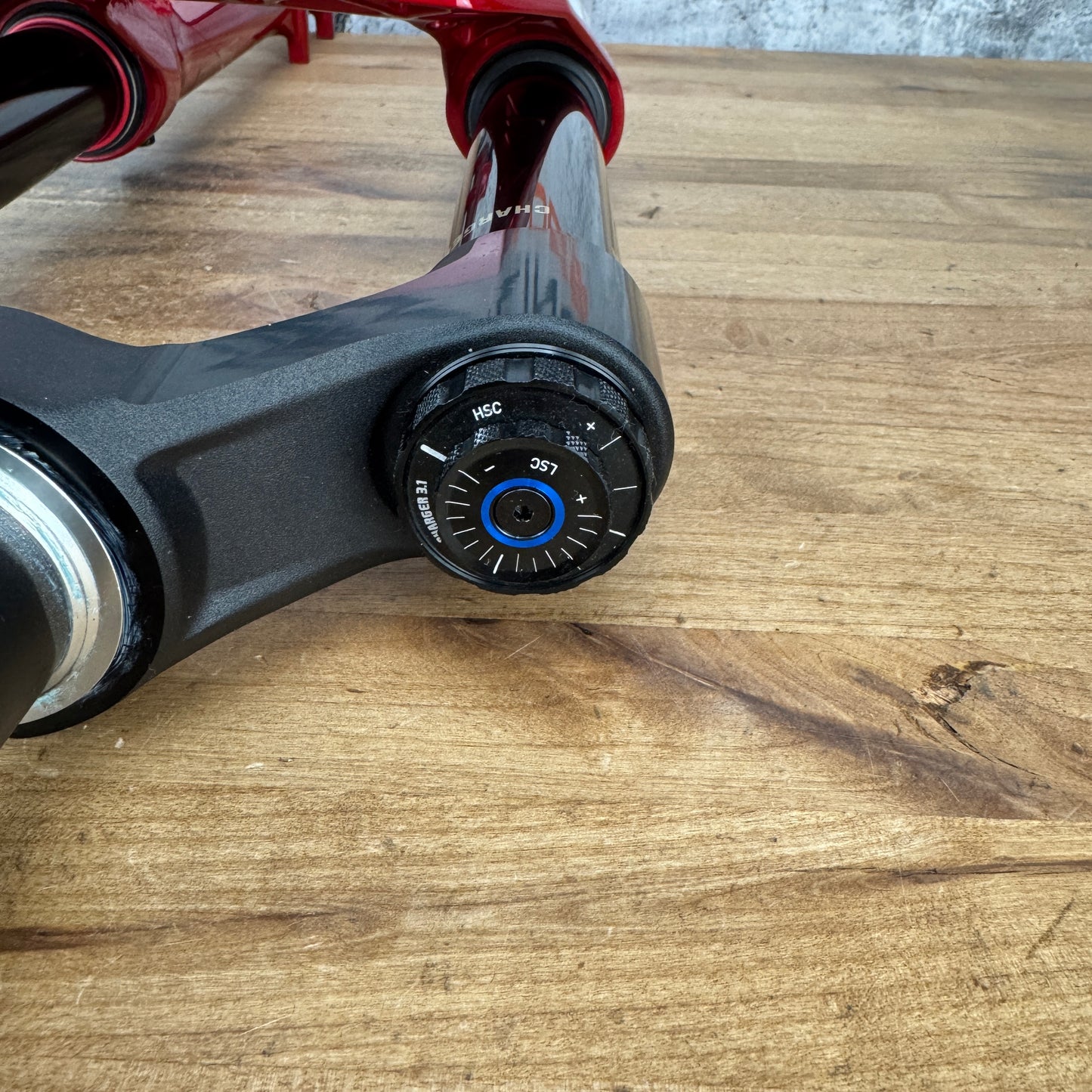 Low Mile! Rockshox ZEB Ultimate Red 160mm 29in Post-Mount Boost MTB Fork 2377g