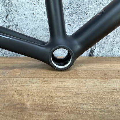 Mint! 2023 Specialized Aethos 56cm Carbon Disc Frameset 700c 1207g