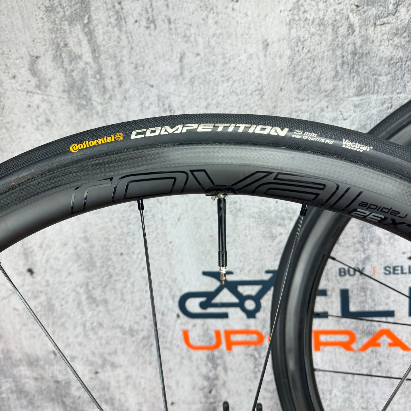 Roval CLX 32 Carbon Tubular Wheelset Rim Brake 1155g Continental Competition 25mm