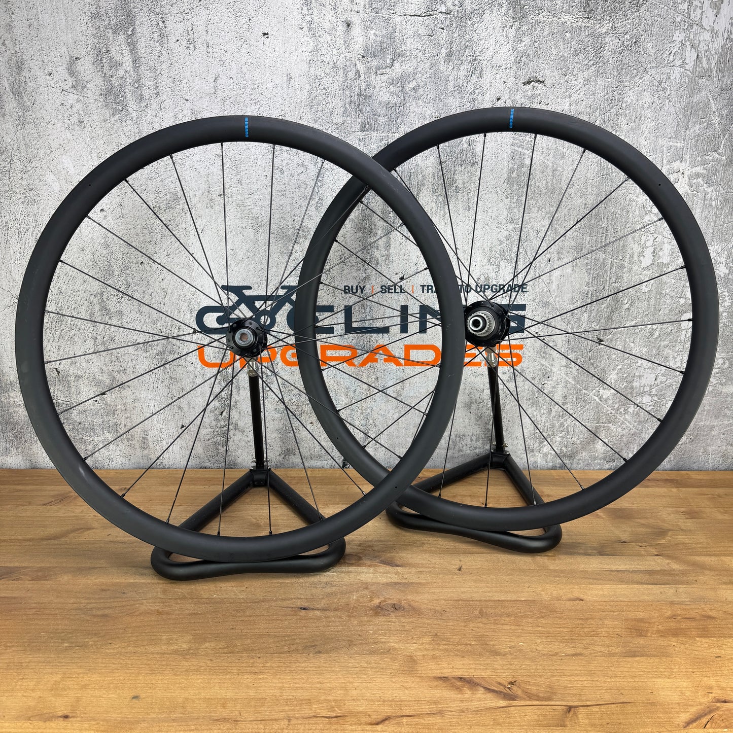 Shimano GRX C32 WH-RX880 Carbon Tubeless Gravel Disc Wheelset 700c 1421g