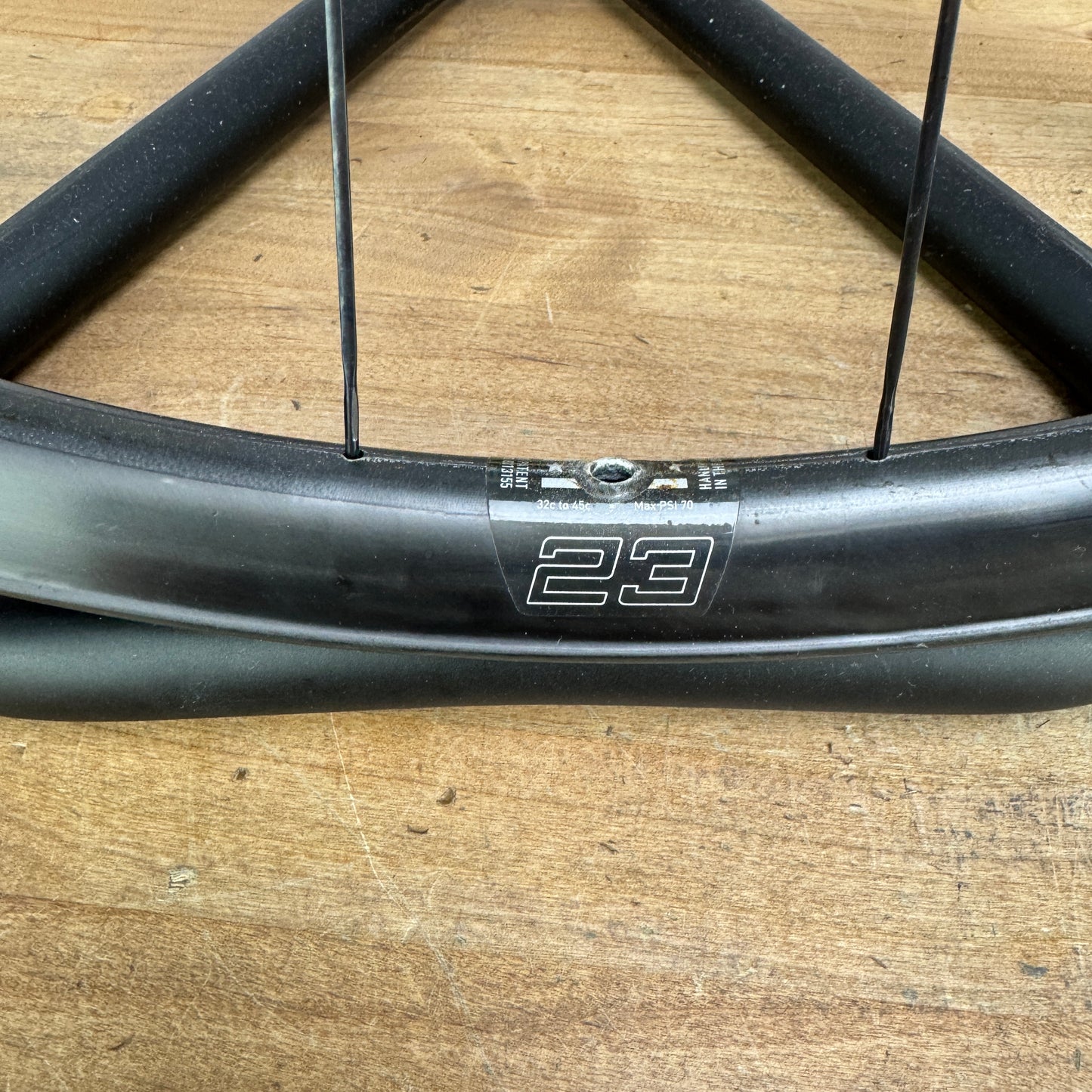 Enve G23 Carbon Tubeless Hookless Gravel Disc Wheelset 700c 1310g