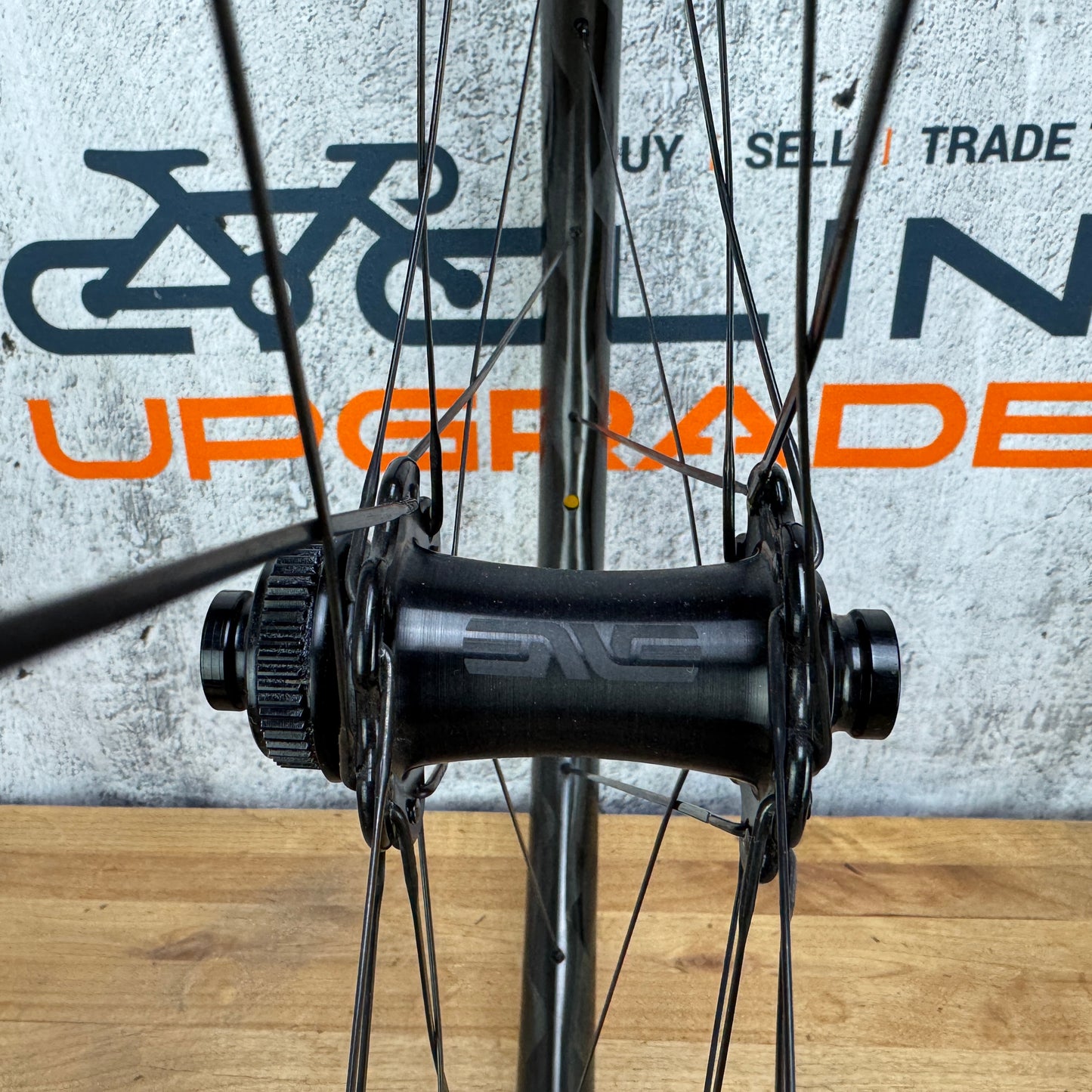 Light Bicycle AR375d Standard Carbon Tubeless Disc Wheelset 700c Enve Hubs 1533g